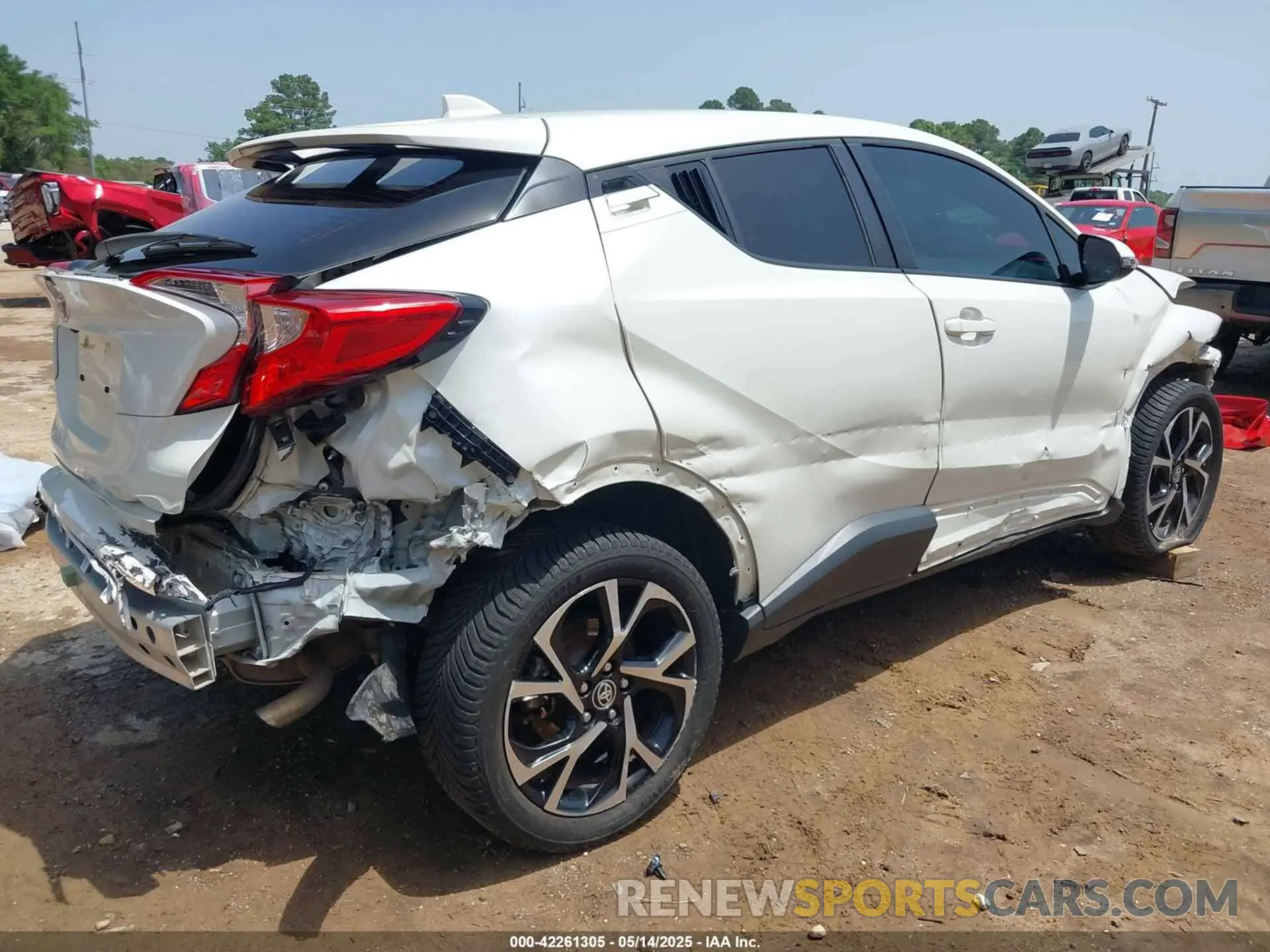 4 fotografías del automóvil dañado JTNKHMBX2L1083587 TOYOTA C-HR 2020