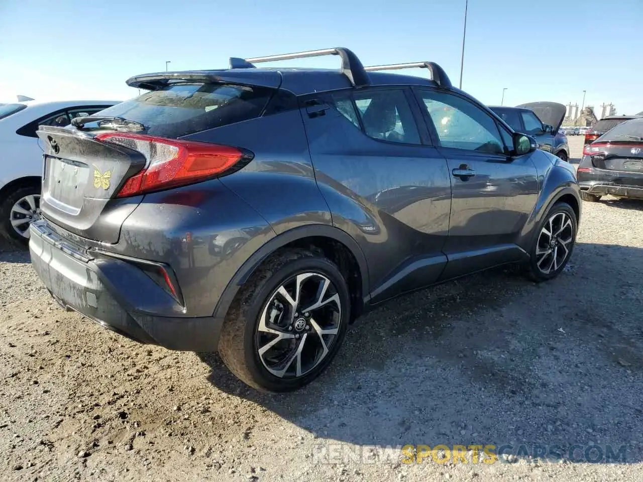 3 fotografías del automóvil dañado JTNKHMBX3L1077443 TOYOTA C-HR 2020