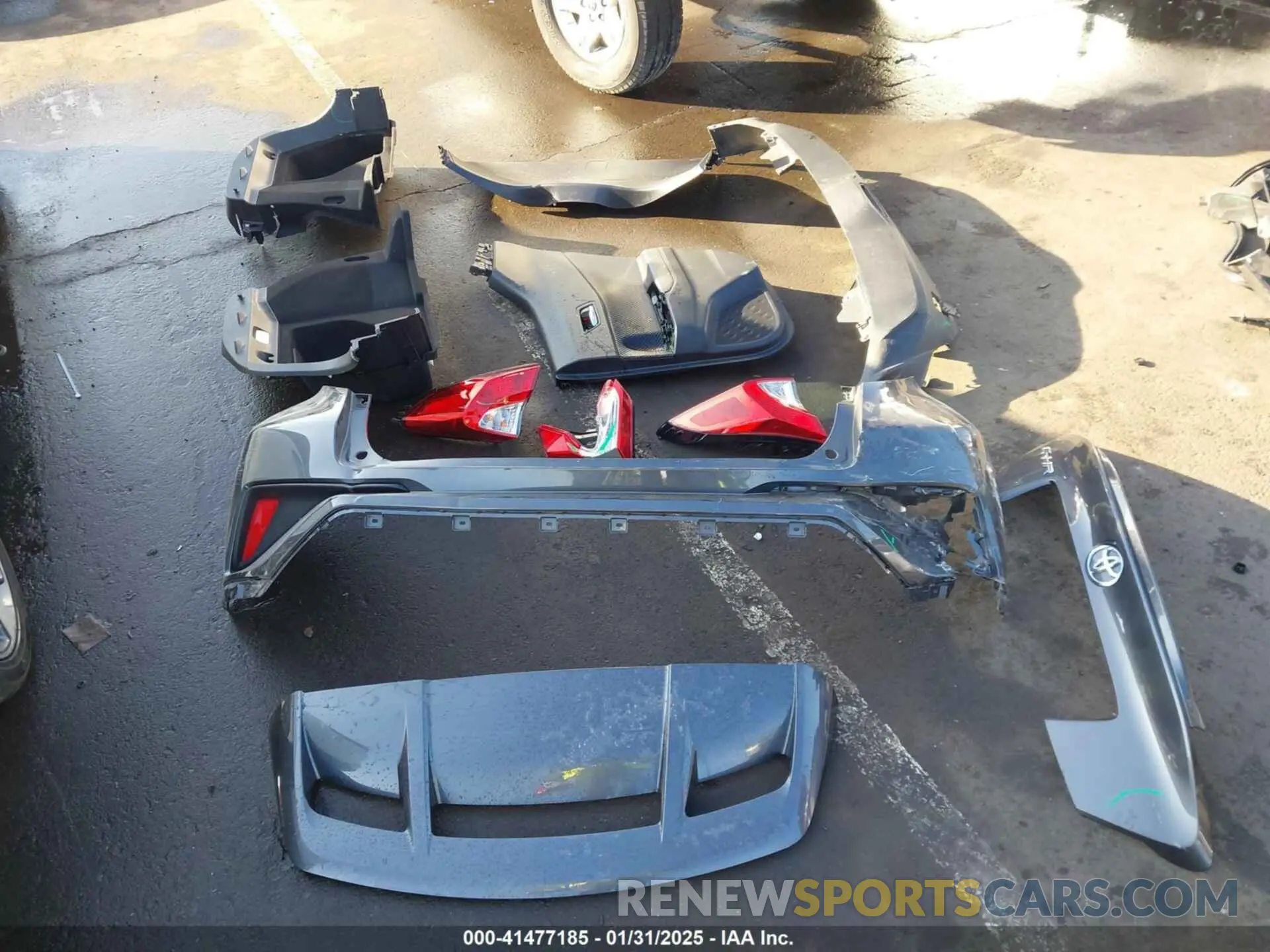 12 fotografías del automóvil dañado JTNKHMBX3L1088426 TOYOTA C-HR 2020