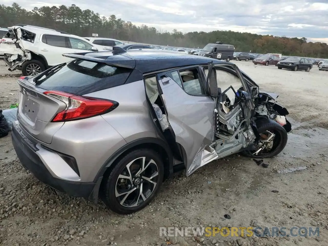 3 fotografías del automóvil dañado JTNKHMBX3L1090032 TOYOTA C-HR 2020