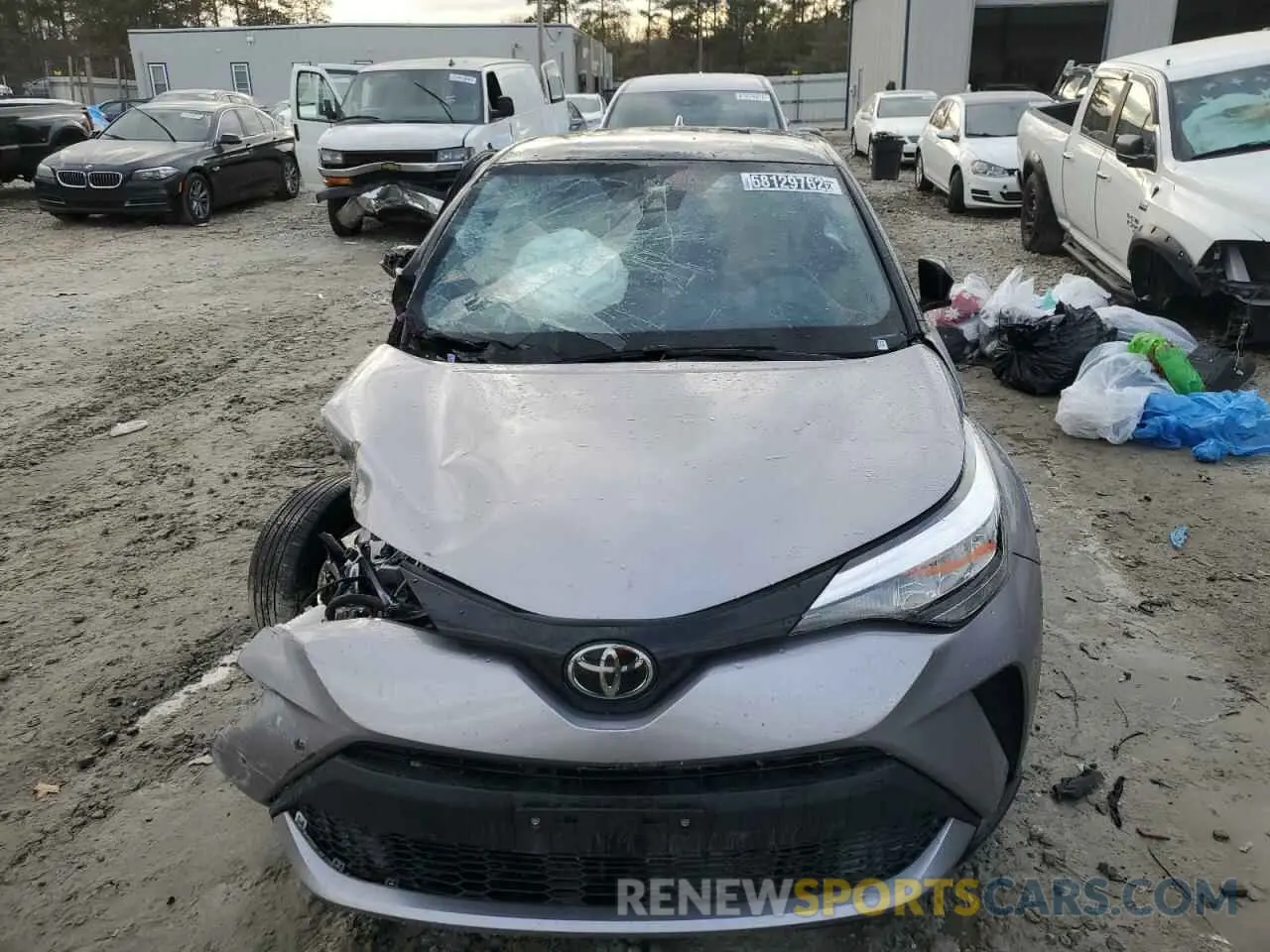5 fotografías del automóvil dañado JTNKHMBX3L1090032 TOYOTA C-HR 2020
