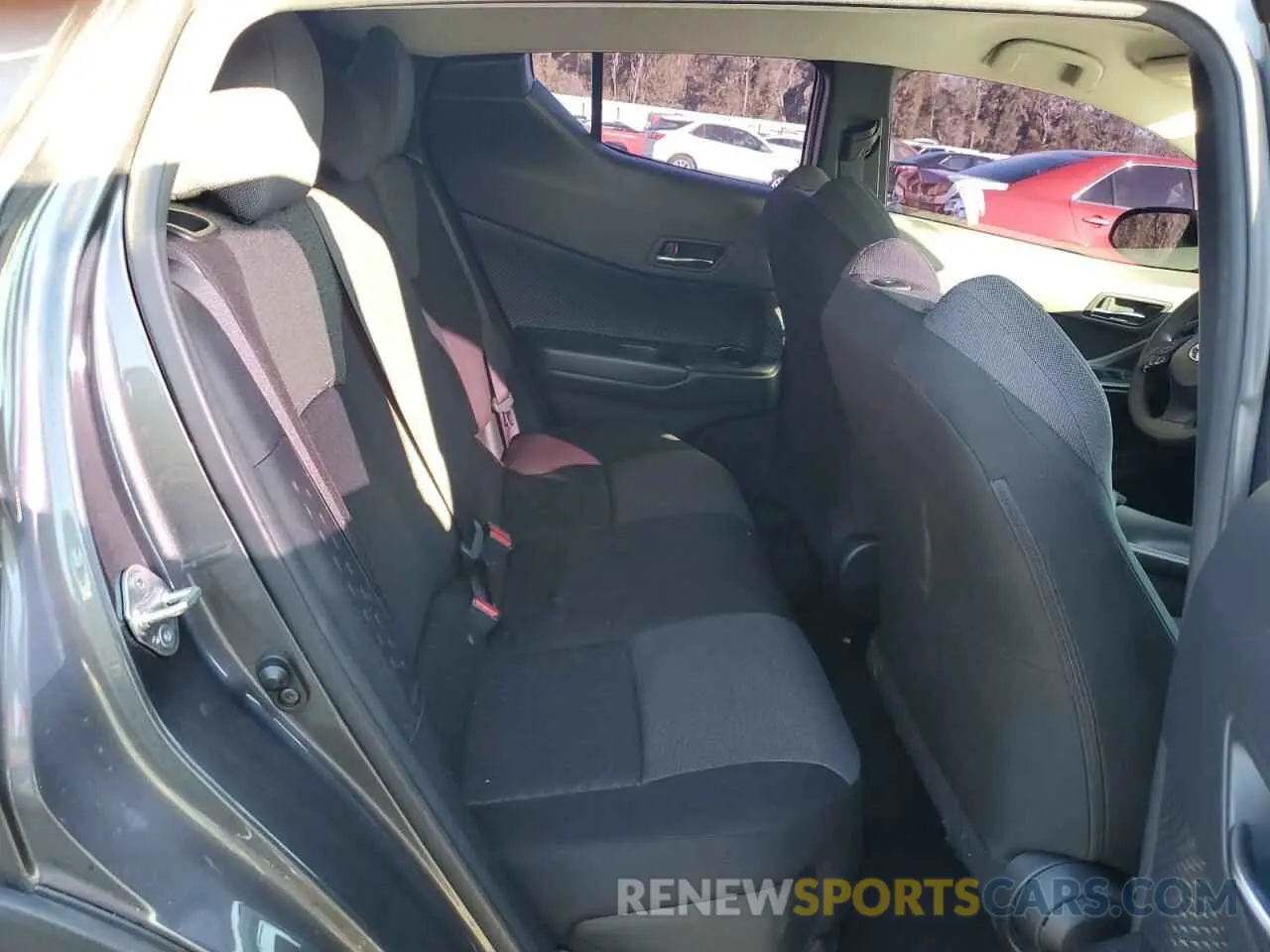 11 fotografías del automóvil dañado JTNKHMBX4L1091769 TOYOTA C-HR 2020