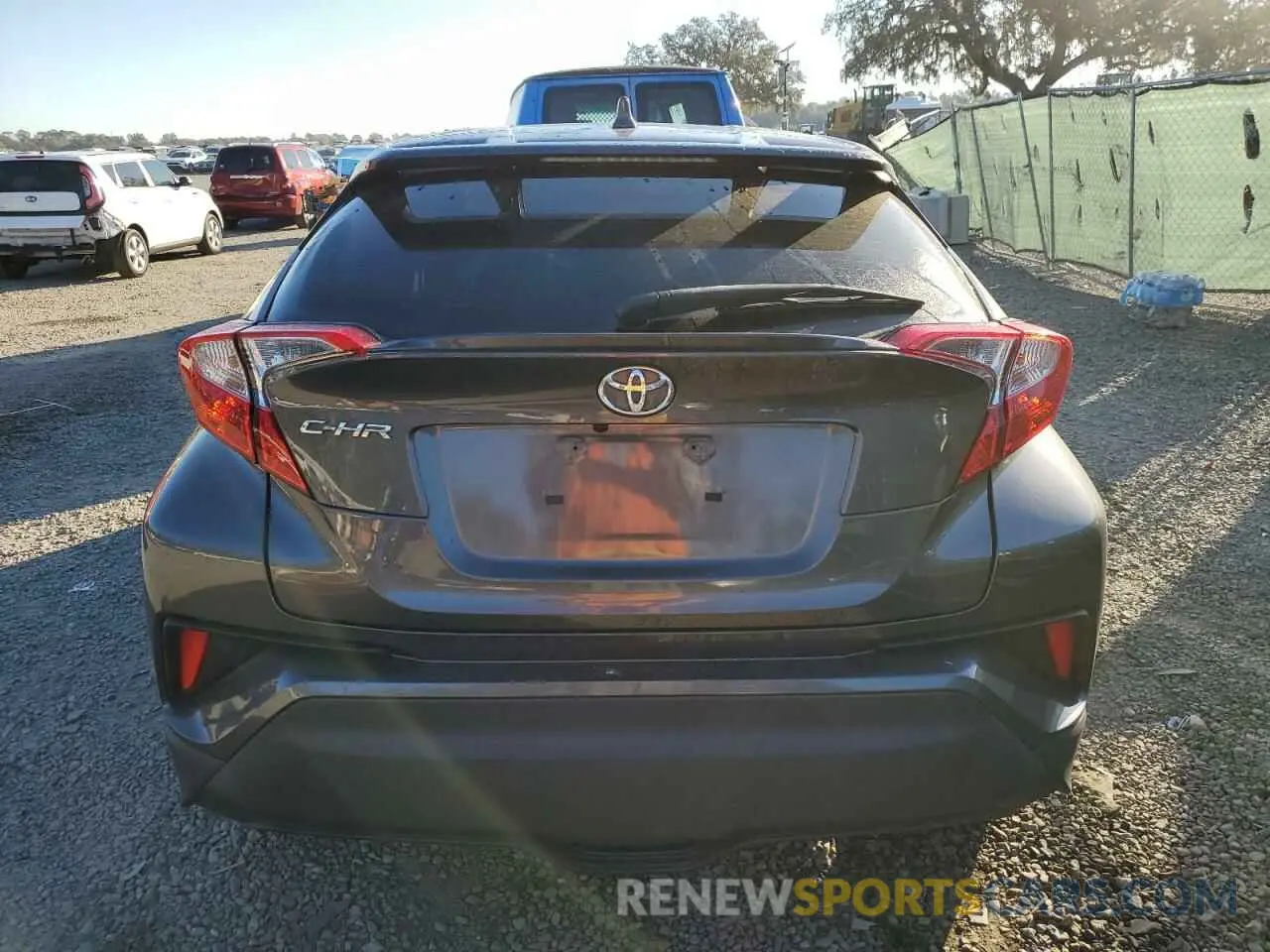 6 fotografías del automóvil dañado JTNKHMBX4L1091769 TOYOTA C-HR 2020