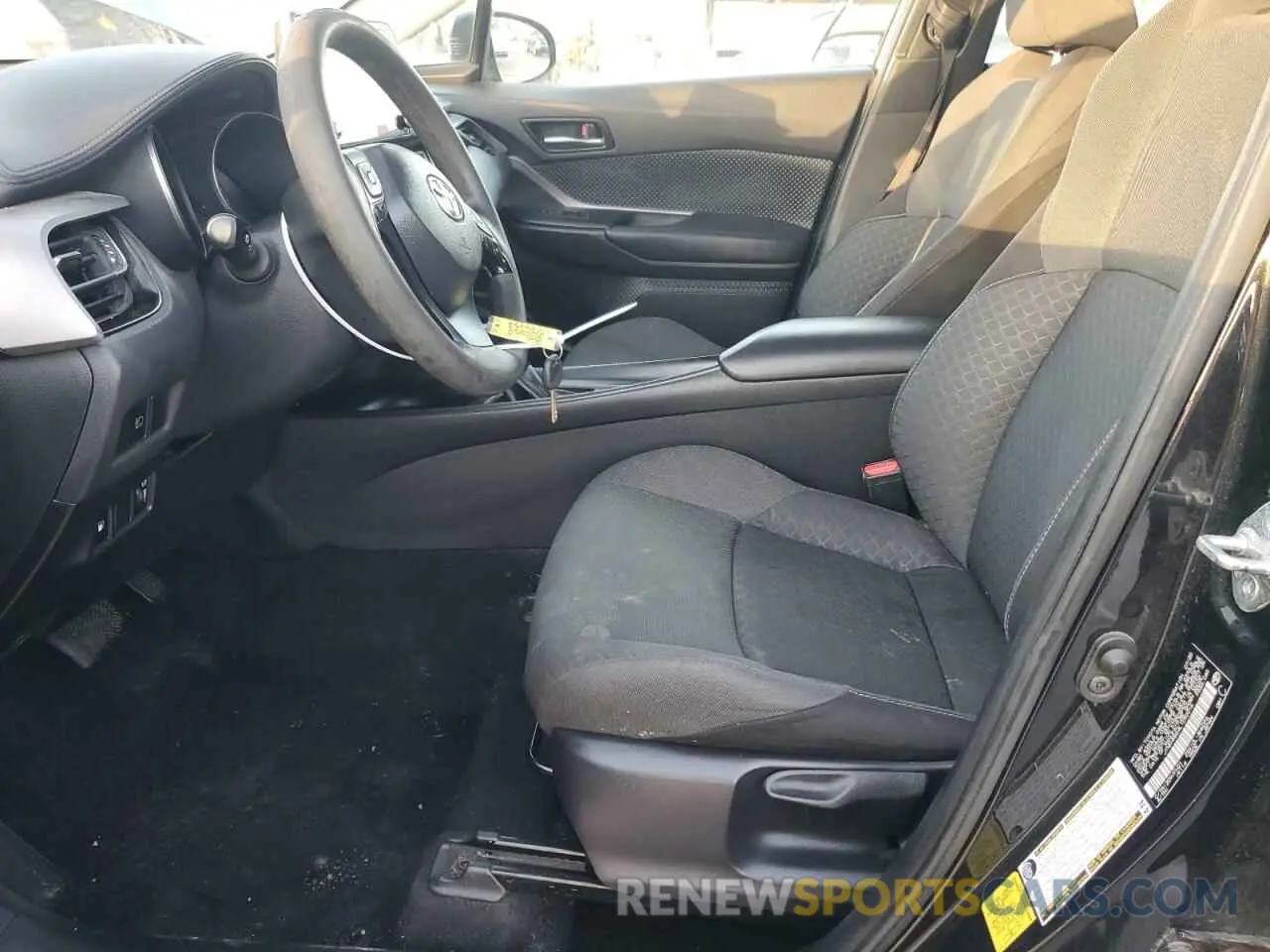 7 fotografías del automóvil dañado JTNKHMBX4L1092016 TOYOTA C-HR 2020
