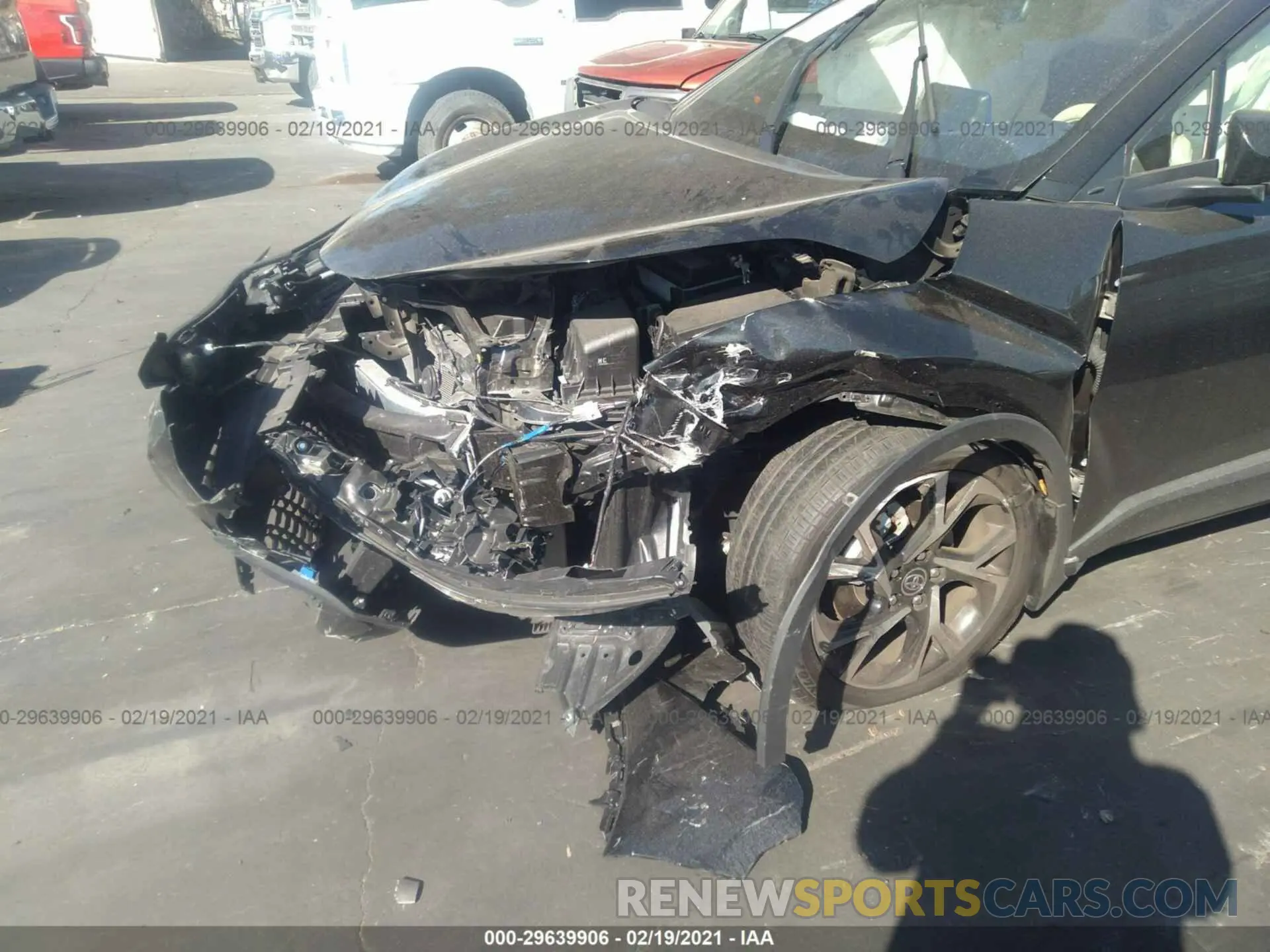 6 fotografías del automóvil dañado JTNKHMBX5L1063589 TOYOTA C-HR 2020
