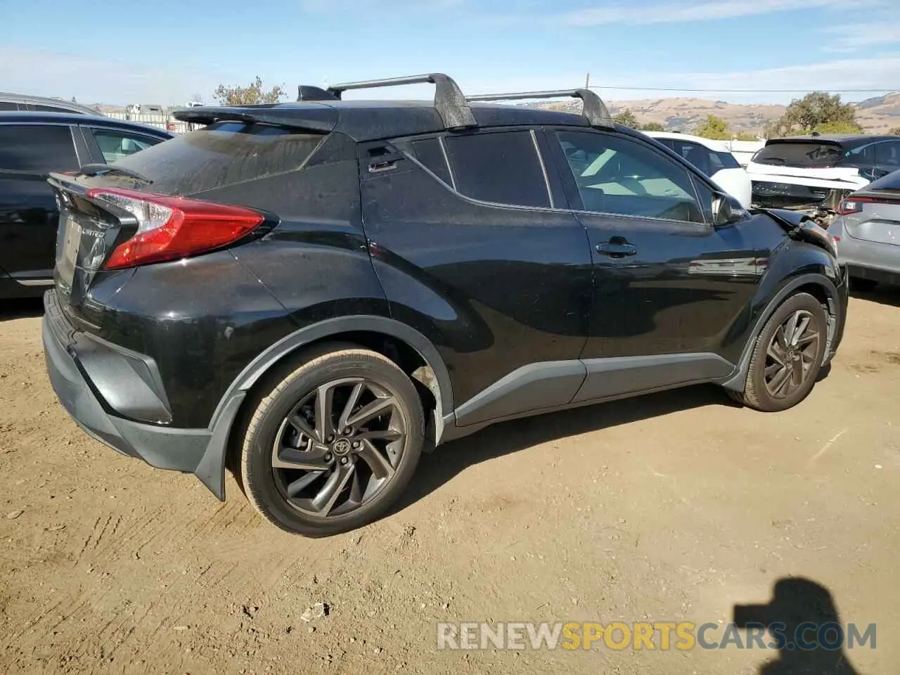 3 fotografías del automóvil dañado JTNKHMBX5L1064497 TOYOTA C-HR 2020