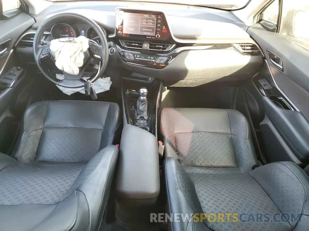 8 fotografías del automóvil dañado JTNKHMBX5L1064497 TOYOTA C-HR 2020