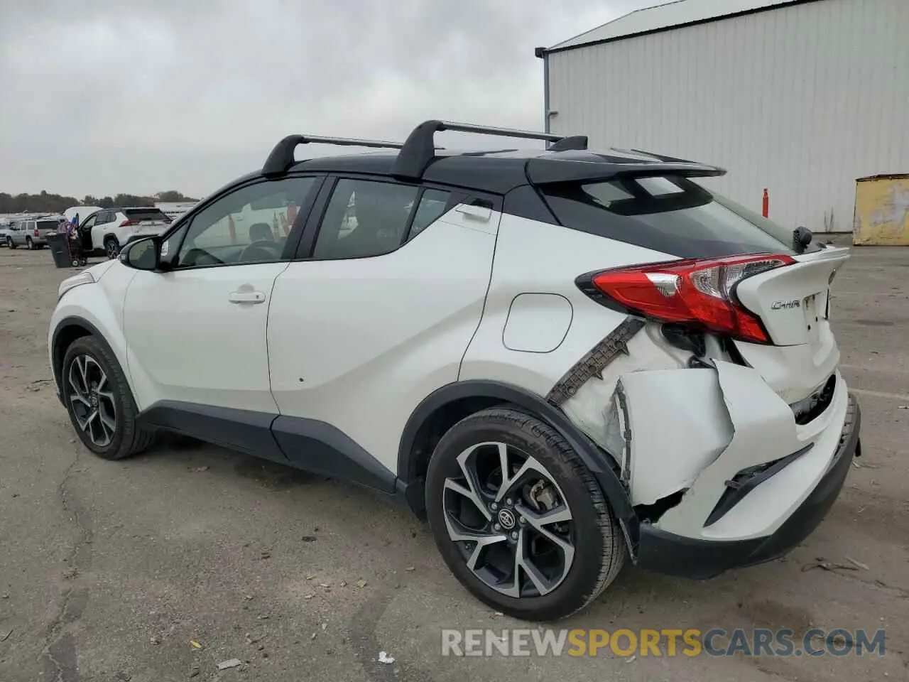 2 fotografías del automóvil dañado JTNKHMBX5L1091859 TOYOTA C-HR 2020
