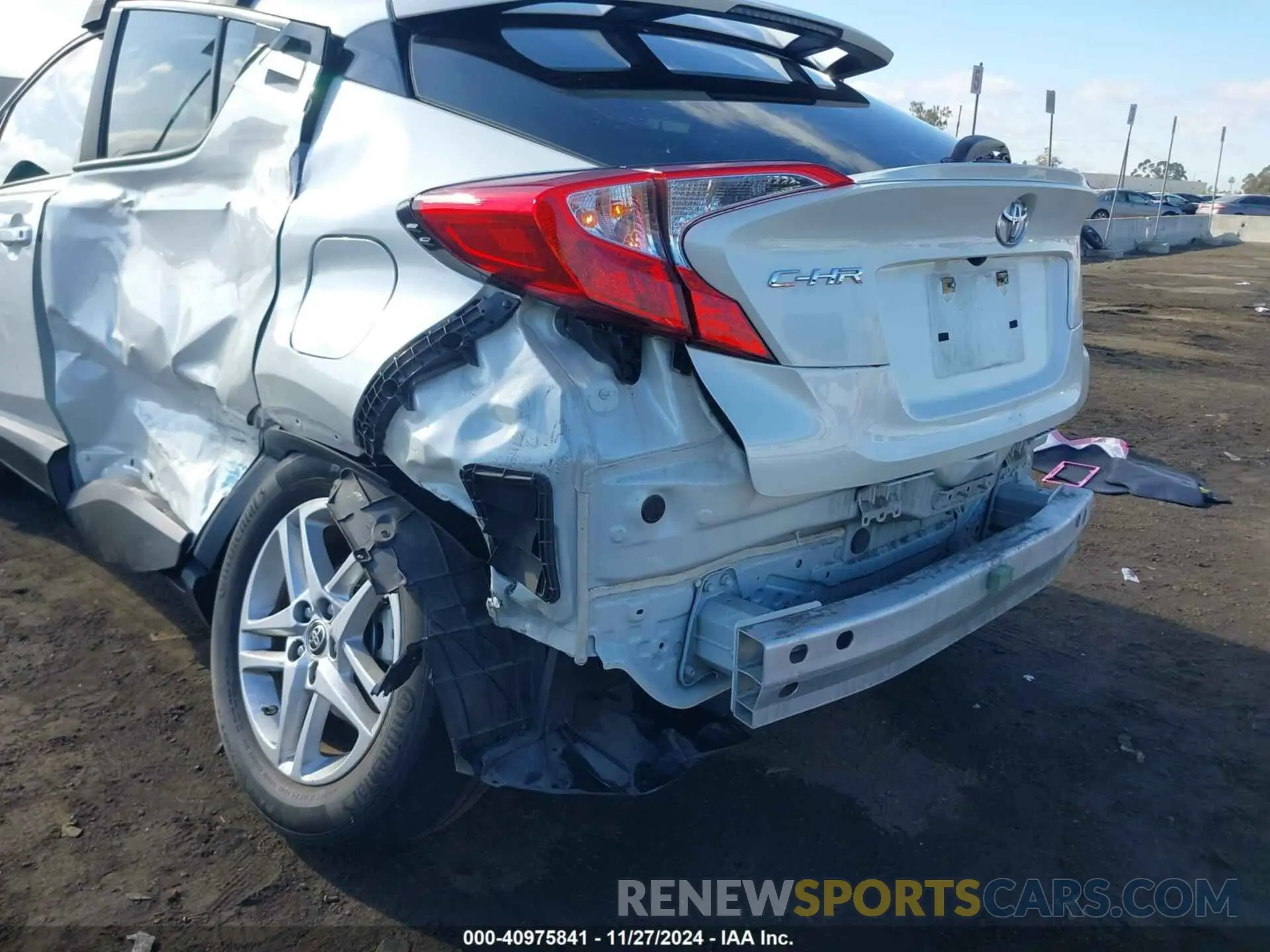 6 fotografías del automóvil dañado JTNKHMBX6L1076433 TOYOTA C-HR 2020