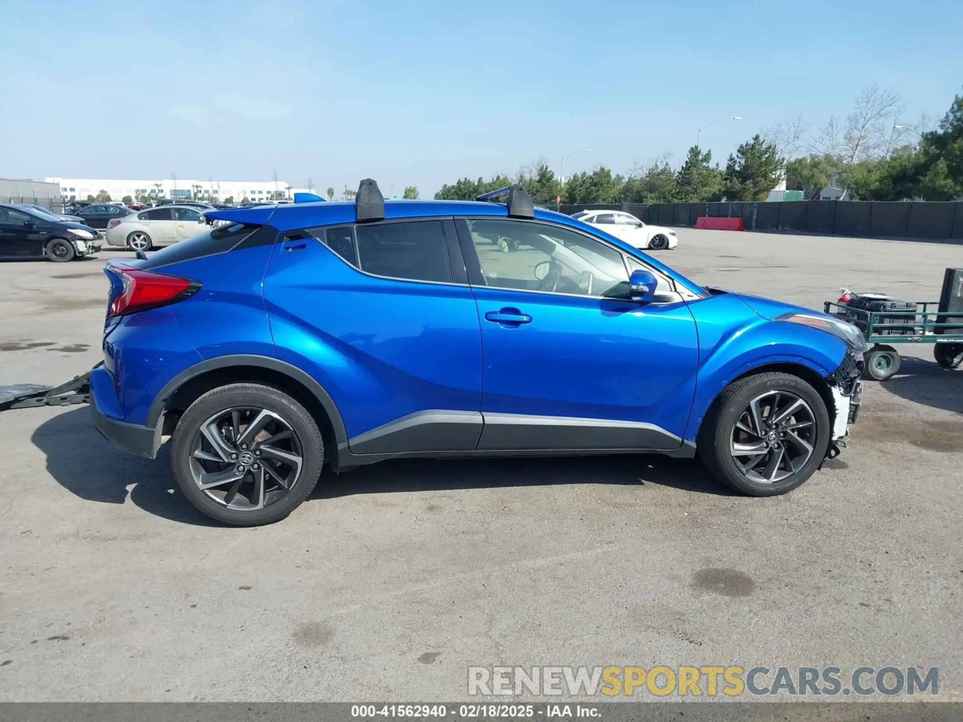 14 fotografías del automóvil dañado JTNKHMBX6L1082555 TOYOTA C-HR 2020