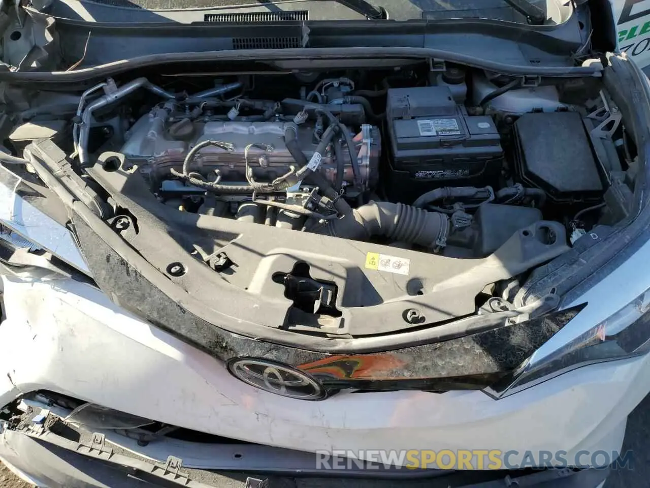 12 fotografías del automóvil dañado JTNKHMBX6L1084354 TOYOTA C-HR 2020