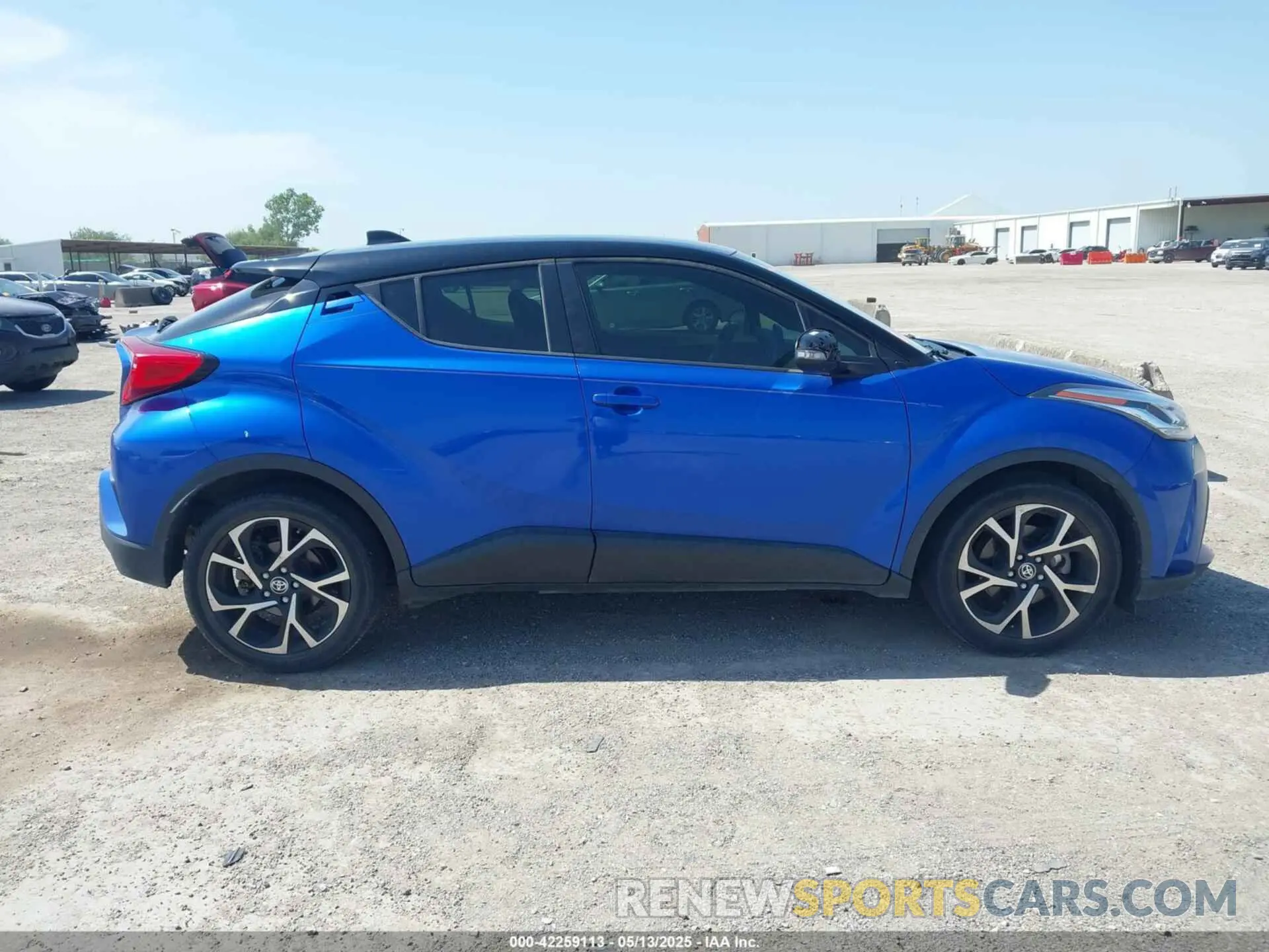 13 fotografías del automóvil dañado JTNKHMBX6L1087867 TOYOTA C-HR 2020