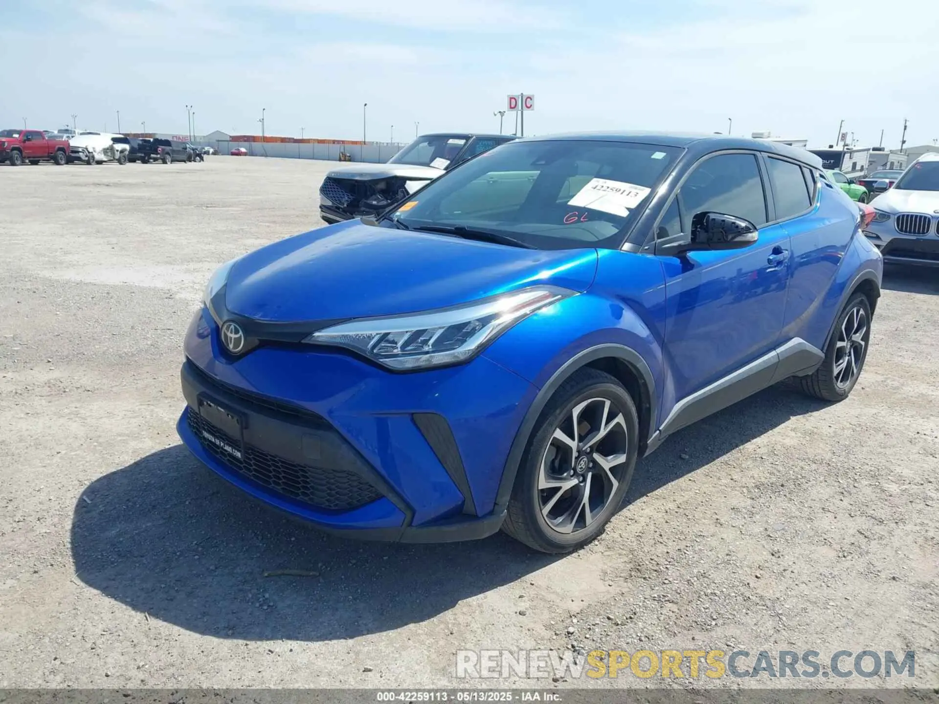 2 fotografías del automóvil dañado JTNKHMBX6L1087867 TOYOTA C-HR 2020