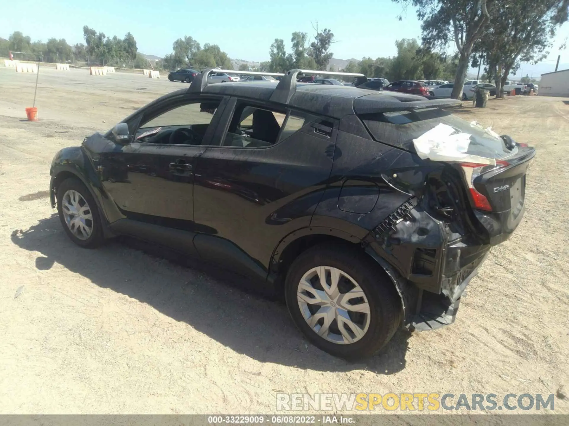 3 fotografías del automóvil dañado JTNKHMBX7L1073881 TOYOTA C-HR 2020