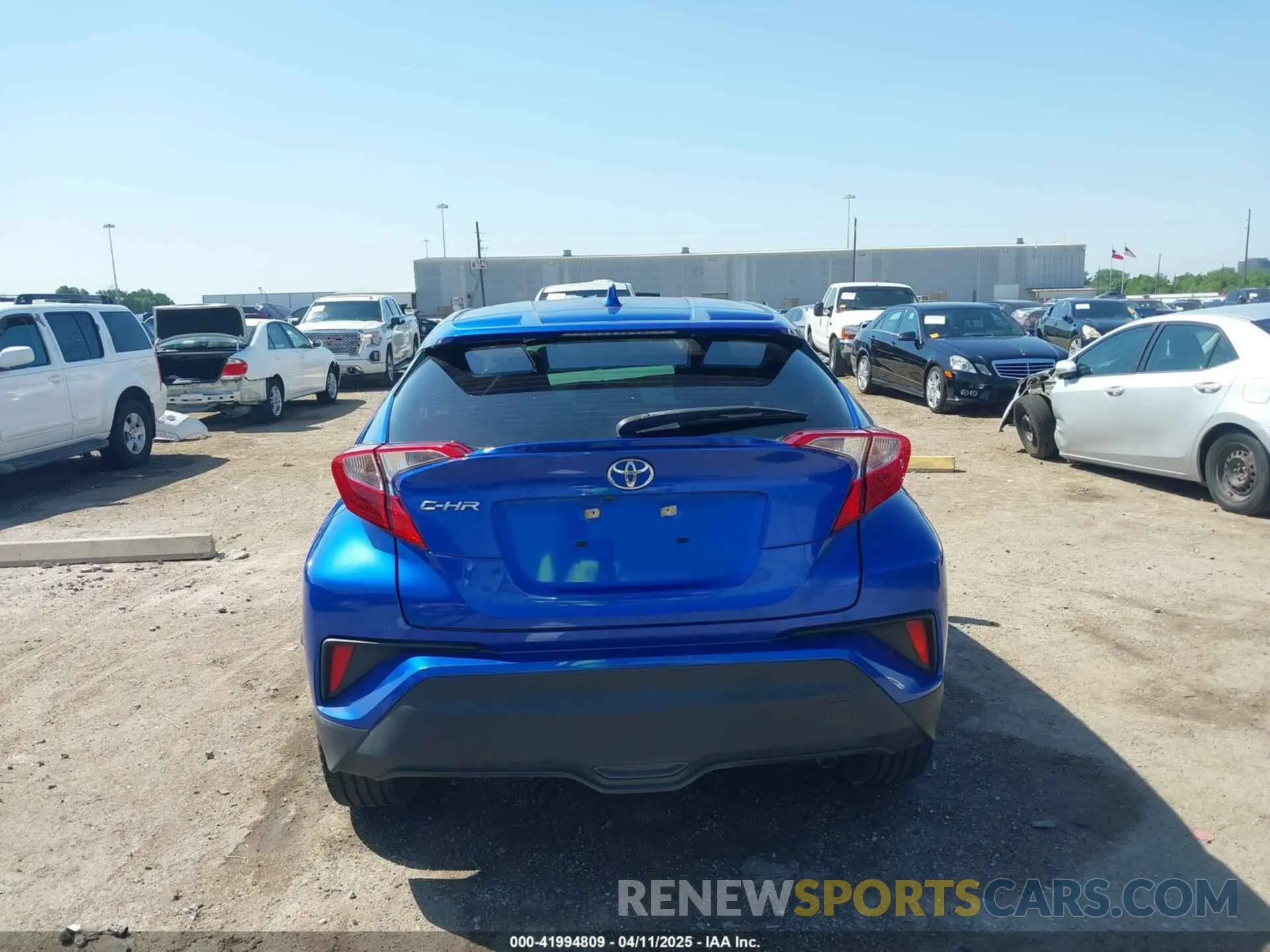 17 fotografías del automóvil dañado JTNKHMBX7L1077218 TOYOTA C-HR 2020