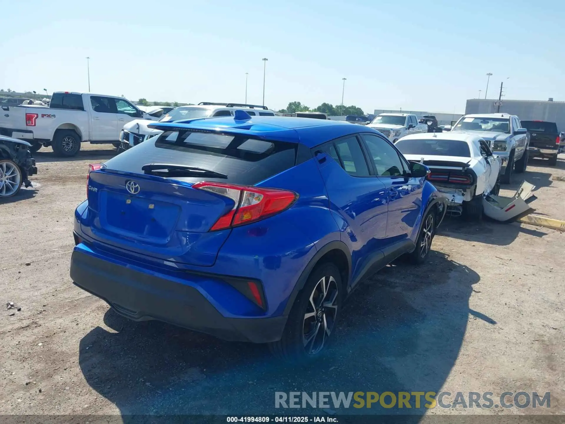 4 fotografías del automóvil dañado JTNKHMBX7L1077218 TOYOTA C-HR 2020