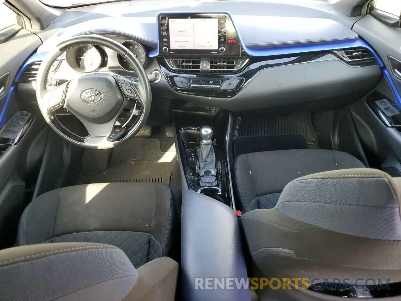 8 fotografías del automóvil dañado JTNKHMBX7L1077252 TOYOTA C-HR 2020