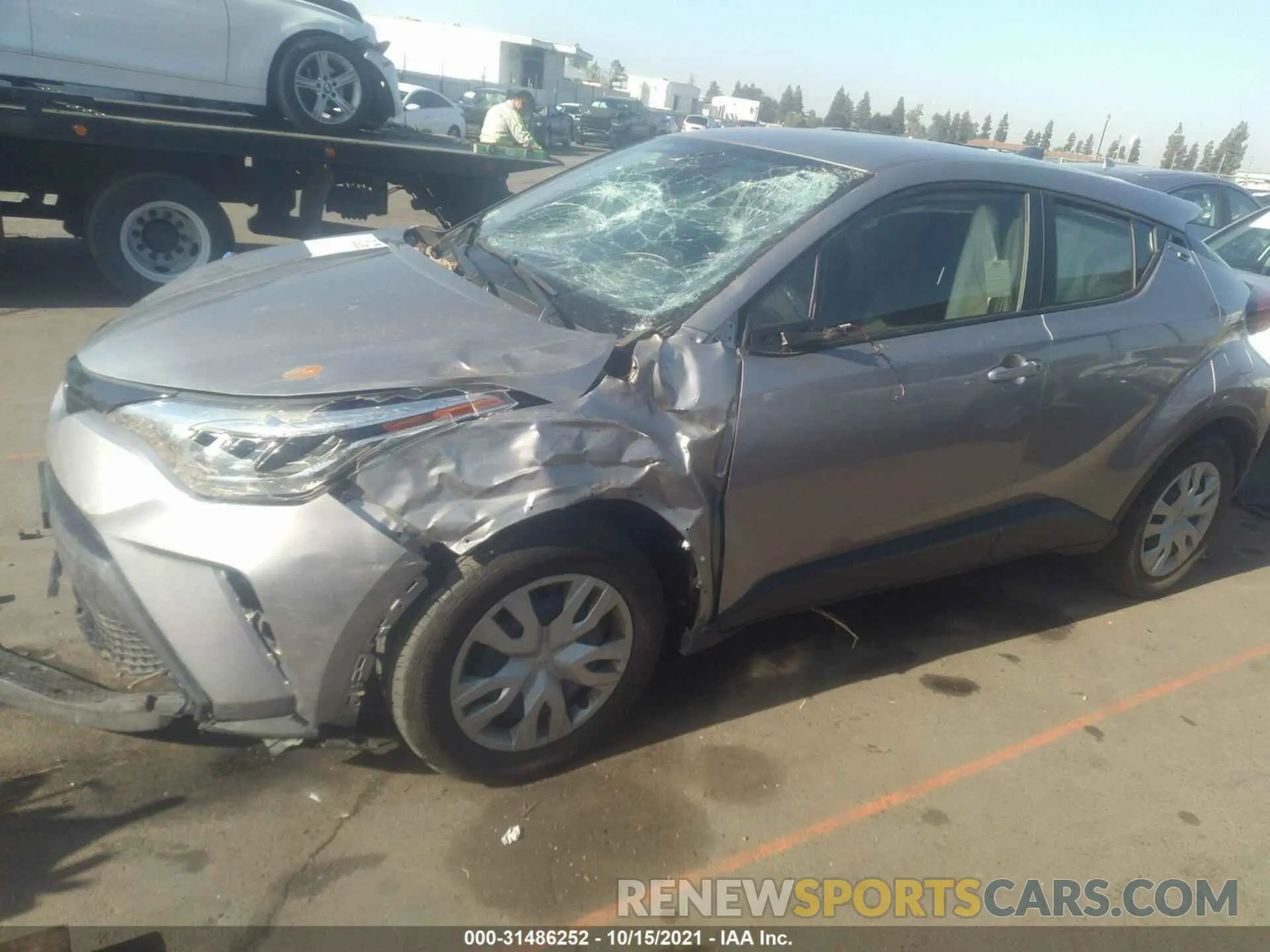 2 fotografías del automóvil dañado JTNKHMBX7L1083665 TOYOTA C-HR 2020