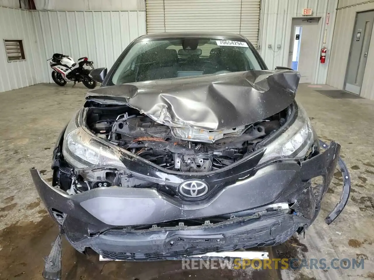 5 fotografías del automóvil dañado JTNKHMBX7L1084430 TOYOTA C-HR 2020