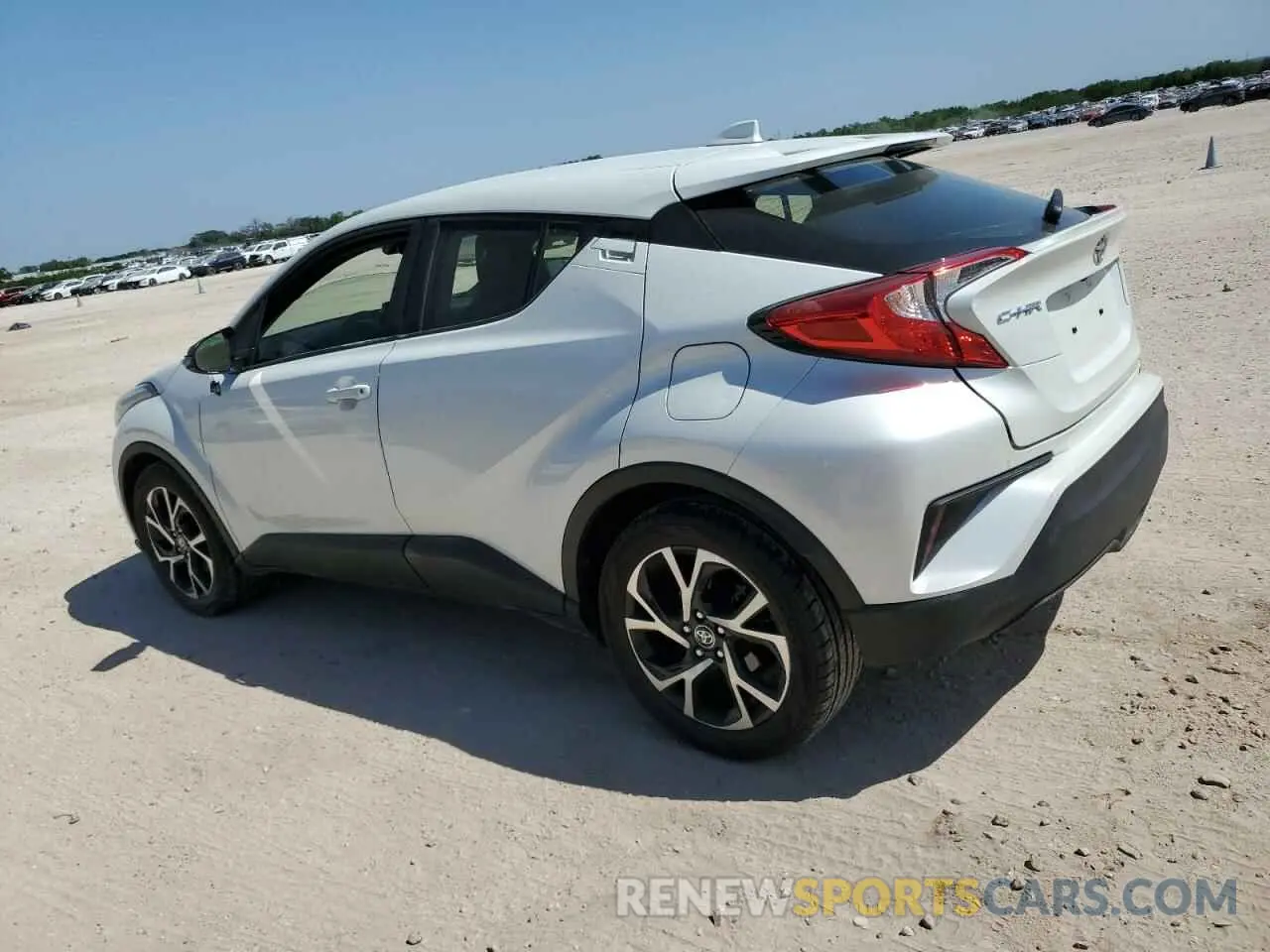 2 fotografías del automóvil dañado JTNKHMBX7L1086100 TOYOTA C-HR 2020