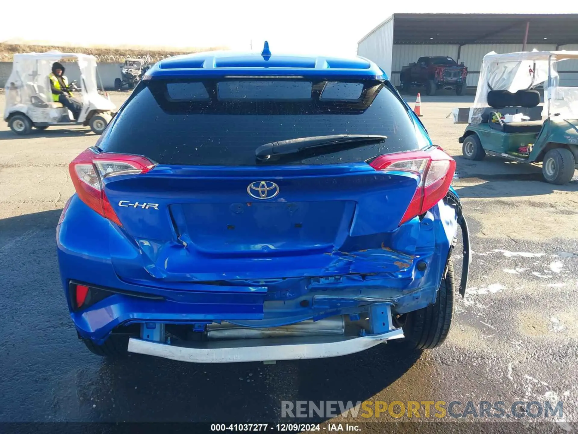 16 fotografías del automóvil dañado JTNKHMBX7L1086114 TOYOTA C-HR 2020