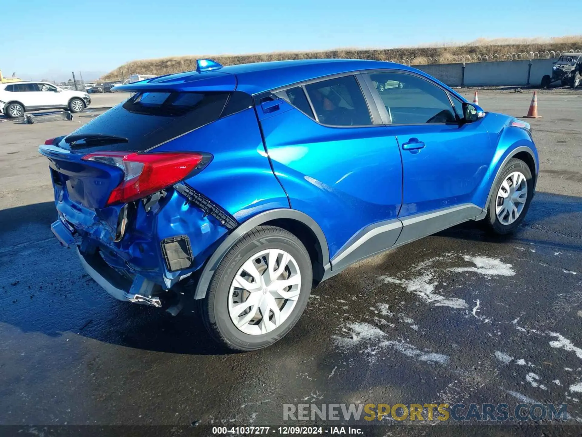 4 fotografías del automóvil dañado JTNKHMBX7L1086114 TOYOTA C-HR 2020