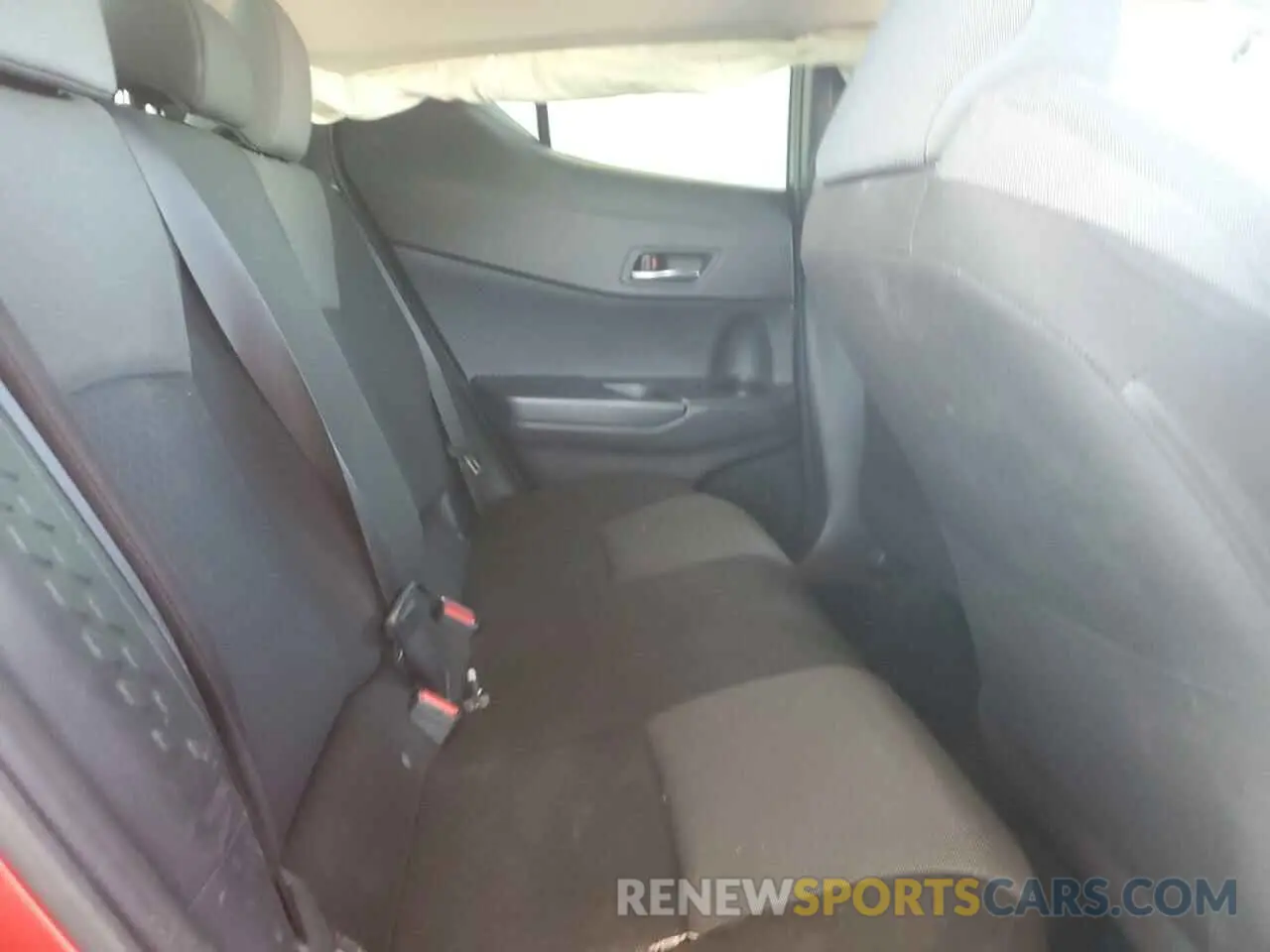 11 fotografías del automóvil dañado JTNKHMBX8L1065174 TOYOTA C-HR 2020