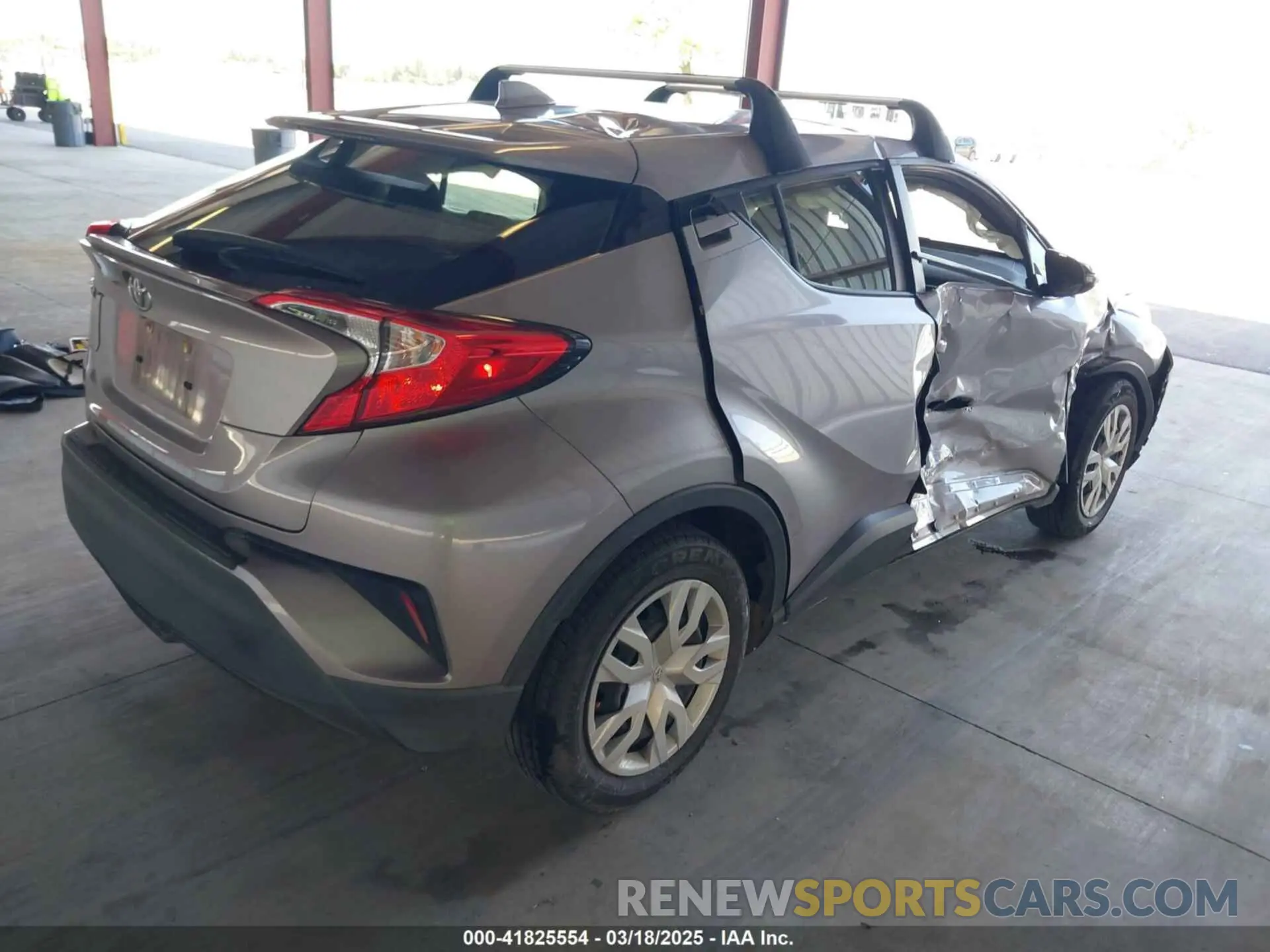 4 fotografías del automóvil dañado JTNKHMBX8L1068088 TOYOTA C-HR 2020