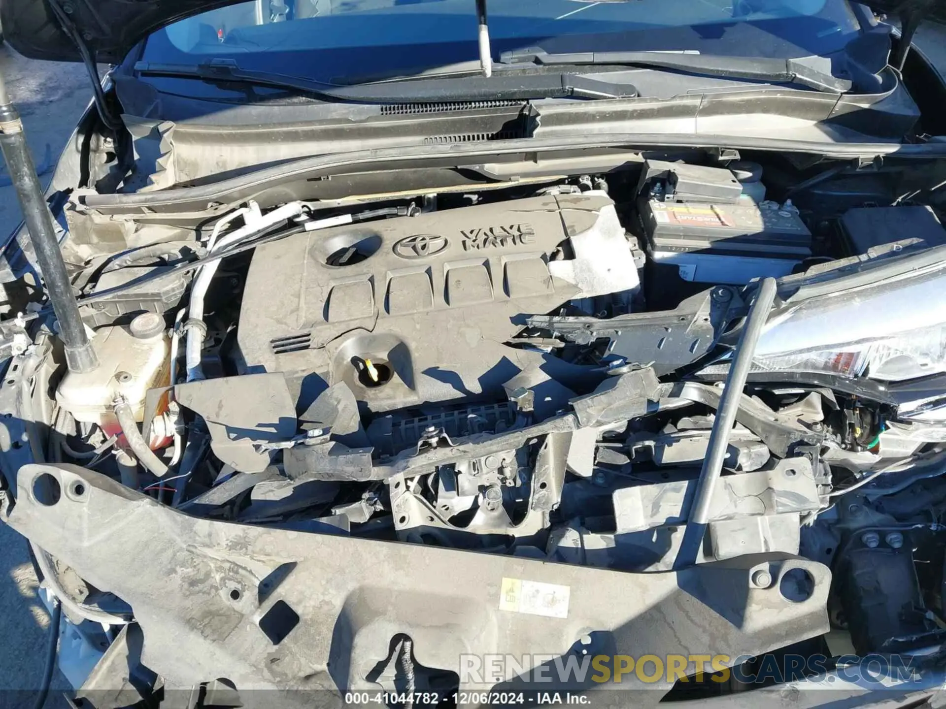 10 fotografías del automóvil dañado JTNKHMBX8L1072903 TOYOTA C-HR 2020