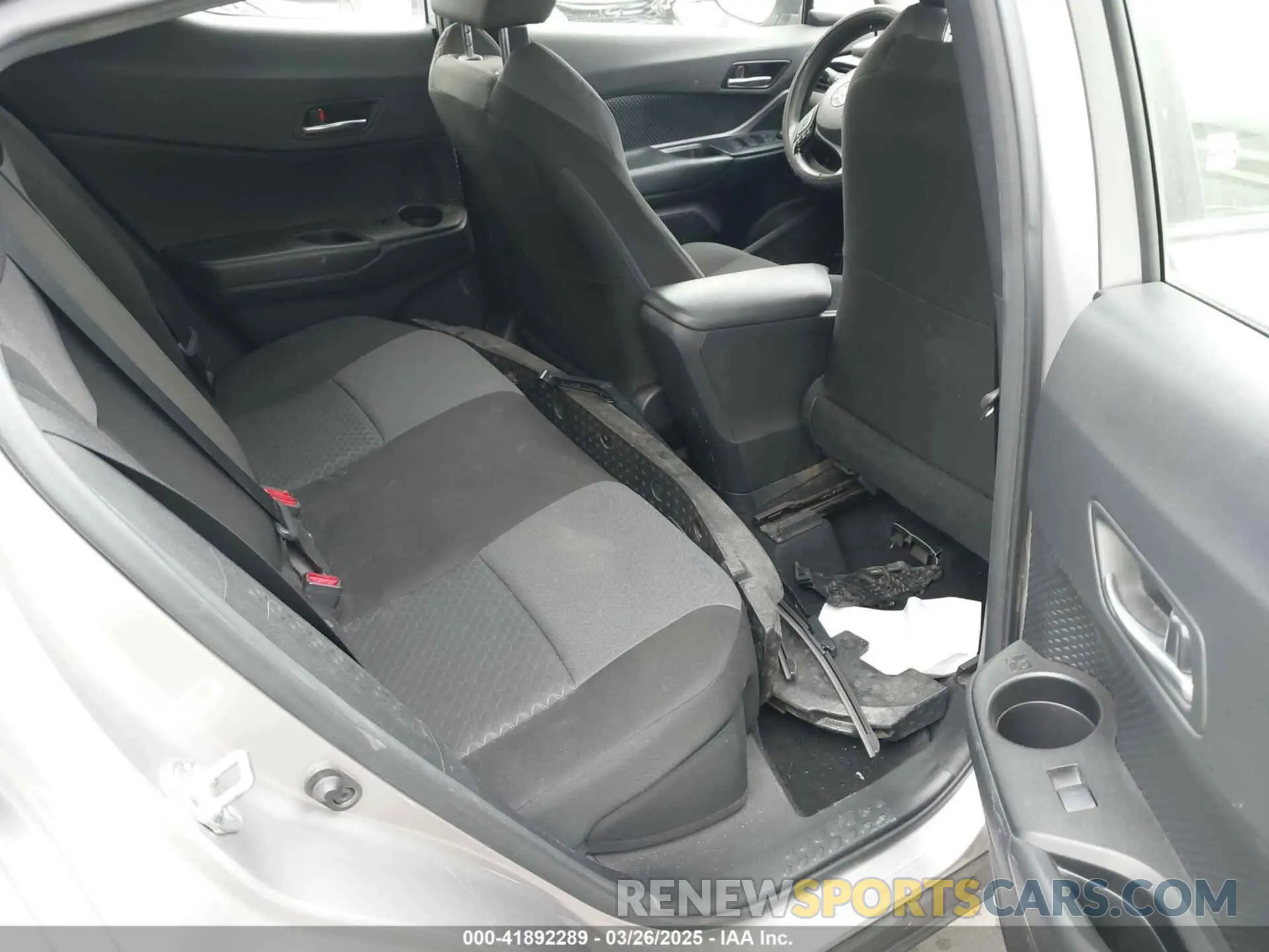 8 fotografías del automóvil dañado JTNKHMBX8L1075302 TOYOTA C-HR 2020