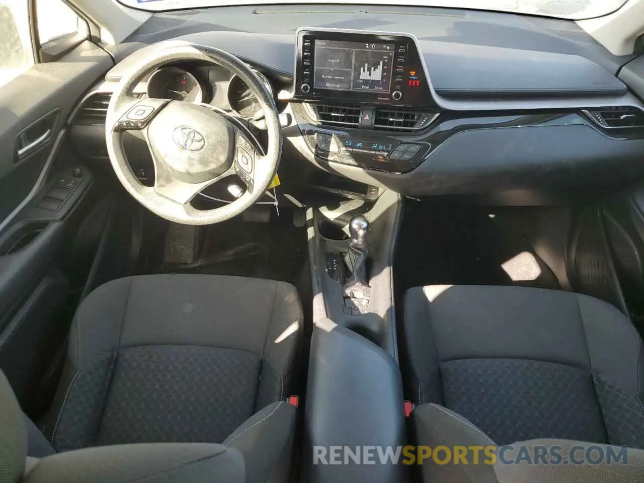 8 fotografías del automóvil dañado JTNKHMBX8L1088373 TOYOTA C-HR 2020