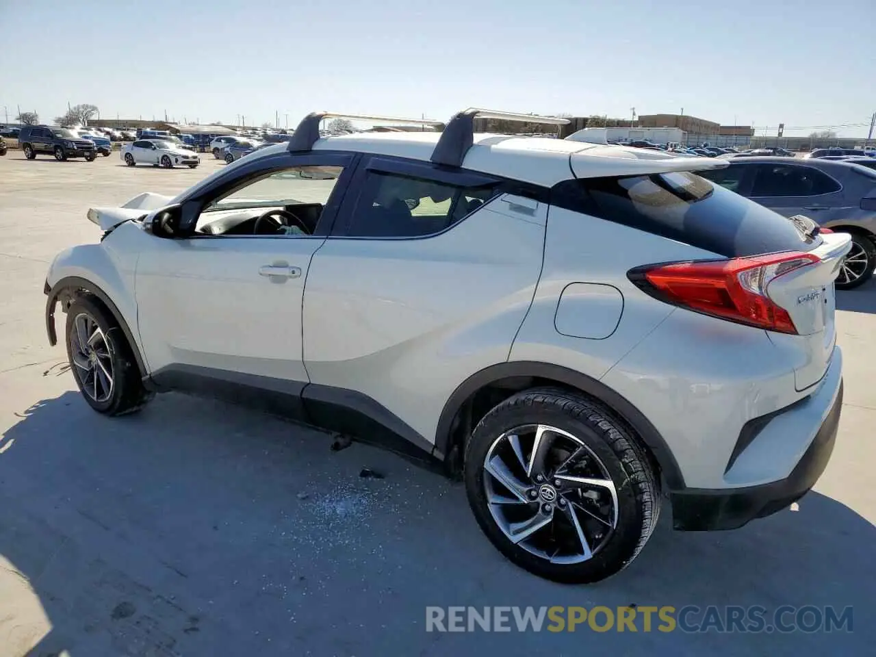 2 fotografías del automóvil dañado JTNKHMBX8L1091676 TOYOTA C-HR 2020