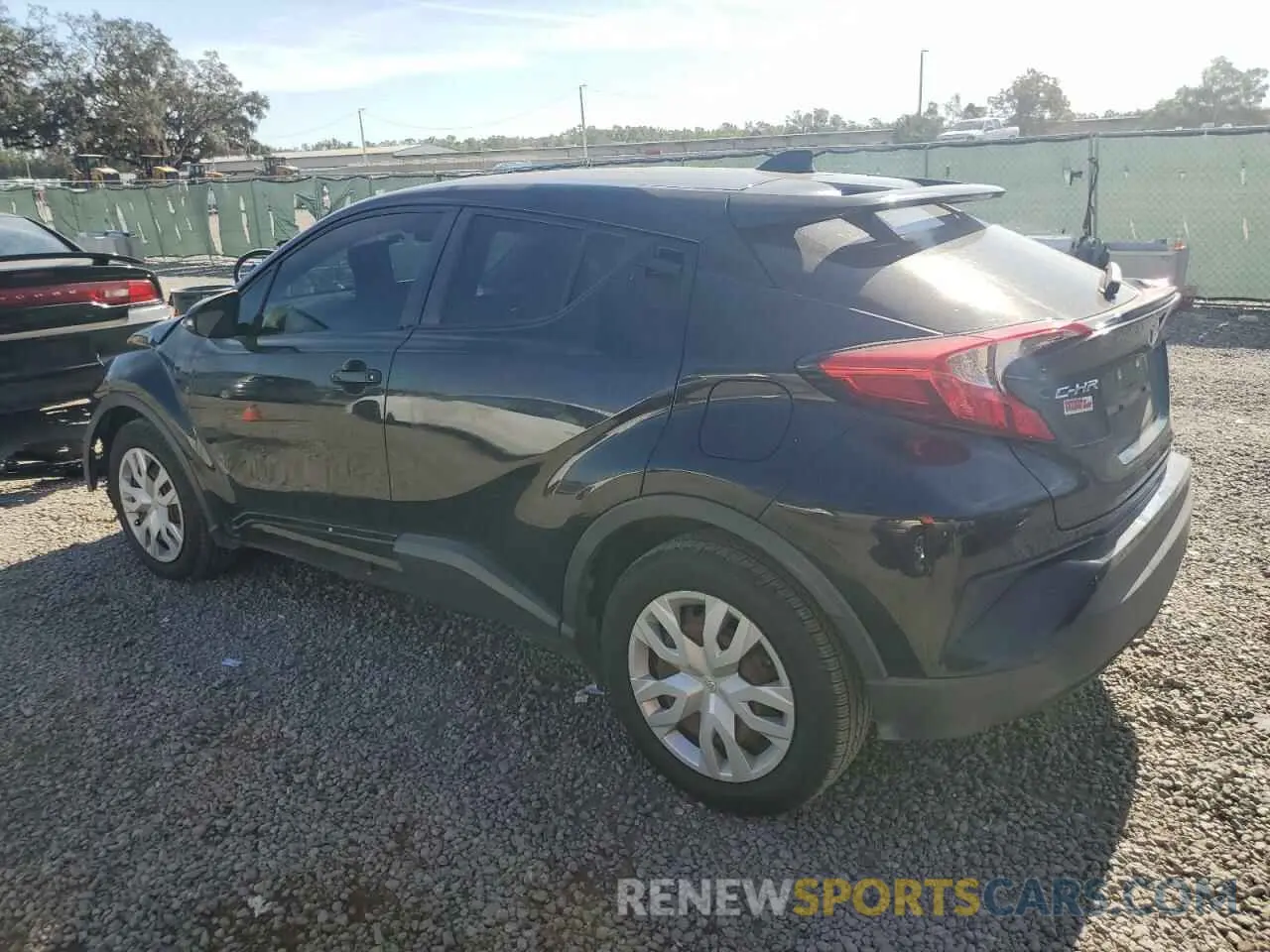 2 fotografías del automóvil dañado JTNKHMBX9L1073624 TOYOTA C-HR 2020