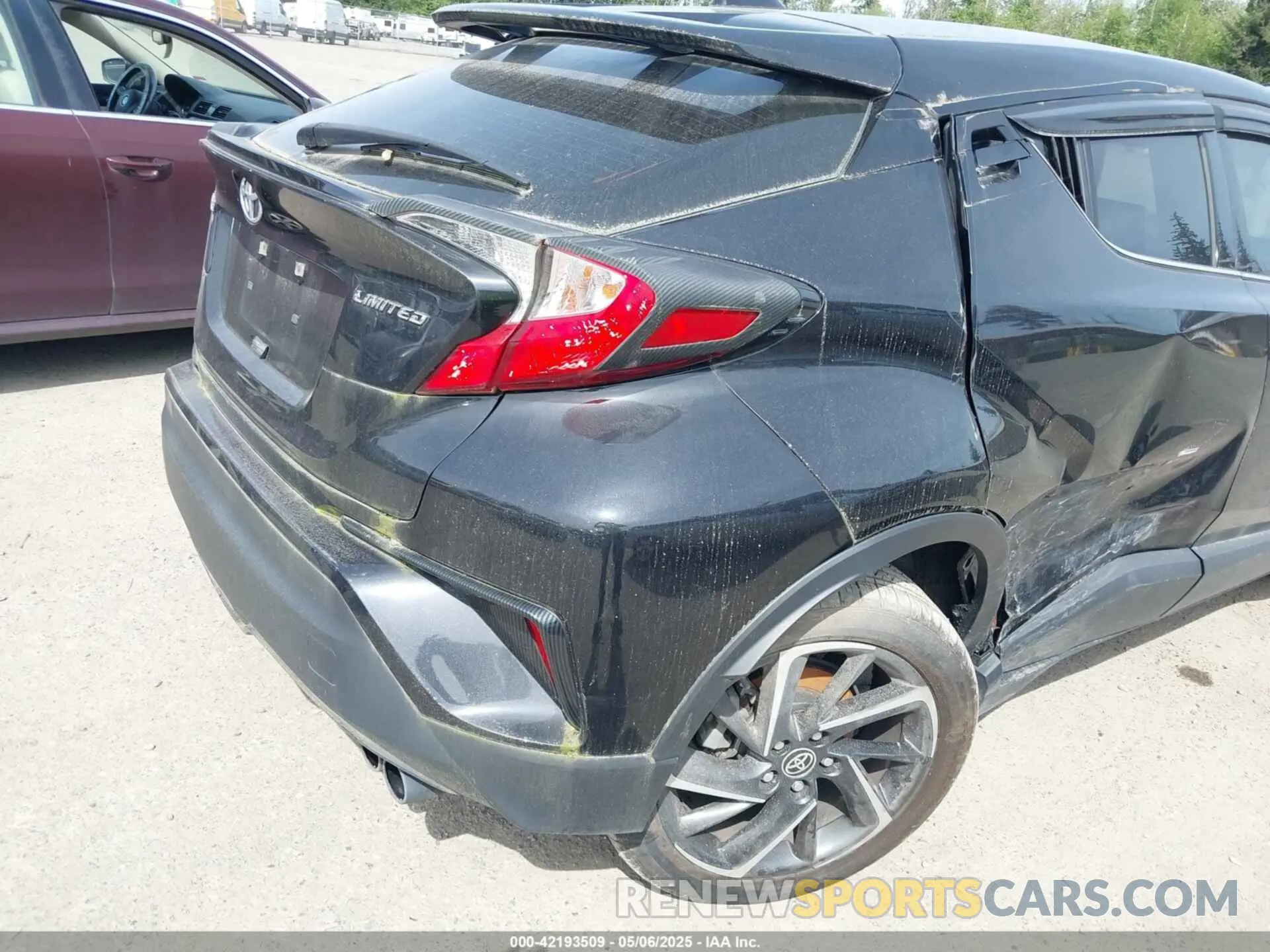 19 fotografías del automóvil dañado JTNKHMBX9L1078869 TOYOTA C-HR 2020