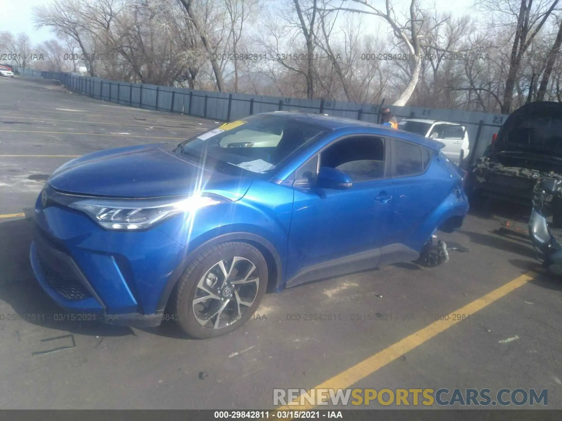 2 fotografías del automóvil dañado JTNKHMBX9L1090973 TOYOTA C-HR 2020