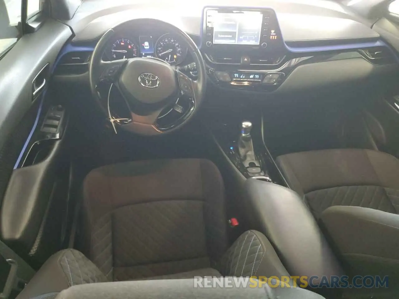 8 fotografías del automóvil dañado JTNKHMBXXL1083837 TOYOTA C-HR 2020