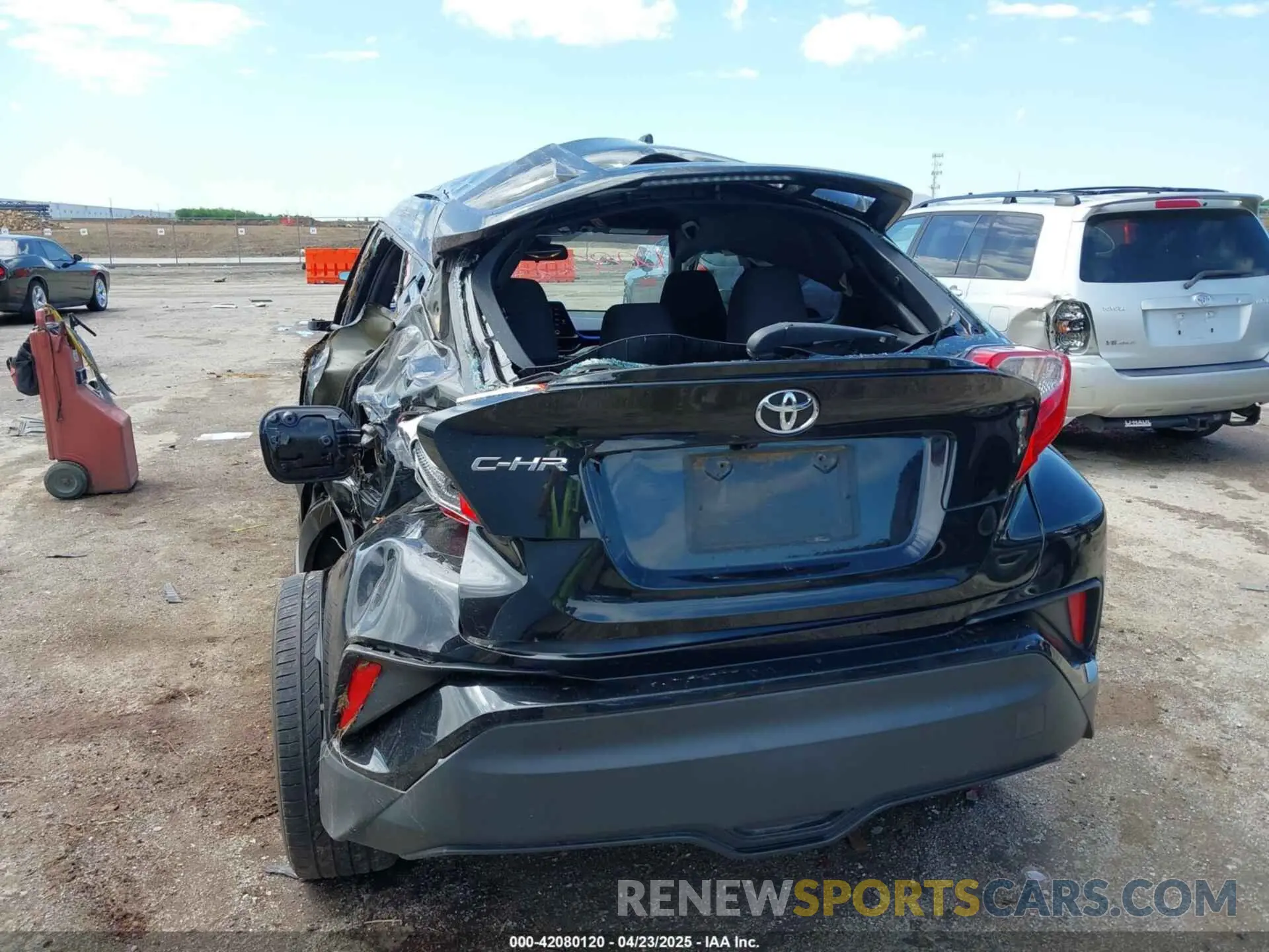 6 fotografías del automóvil dañado NMTKHMBX0LR103907 TOYOTA C-HR 2020