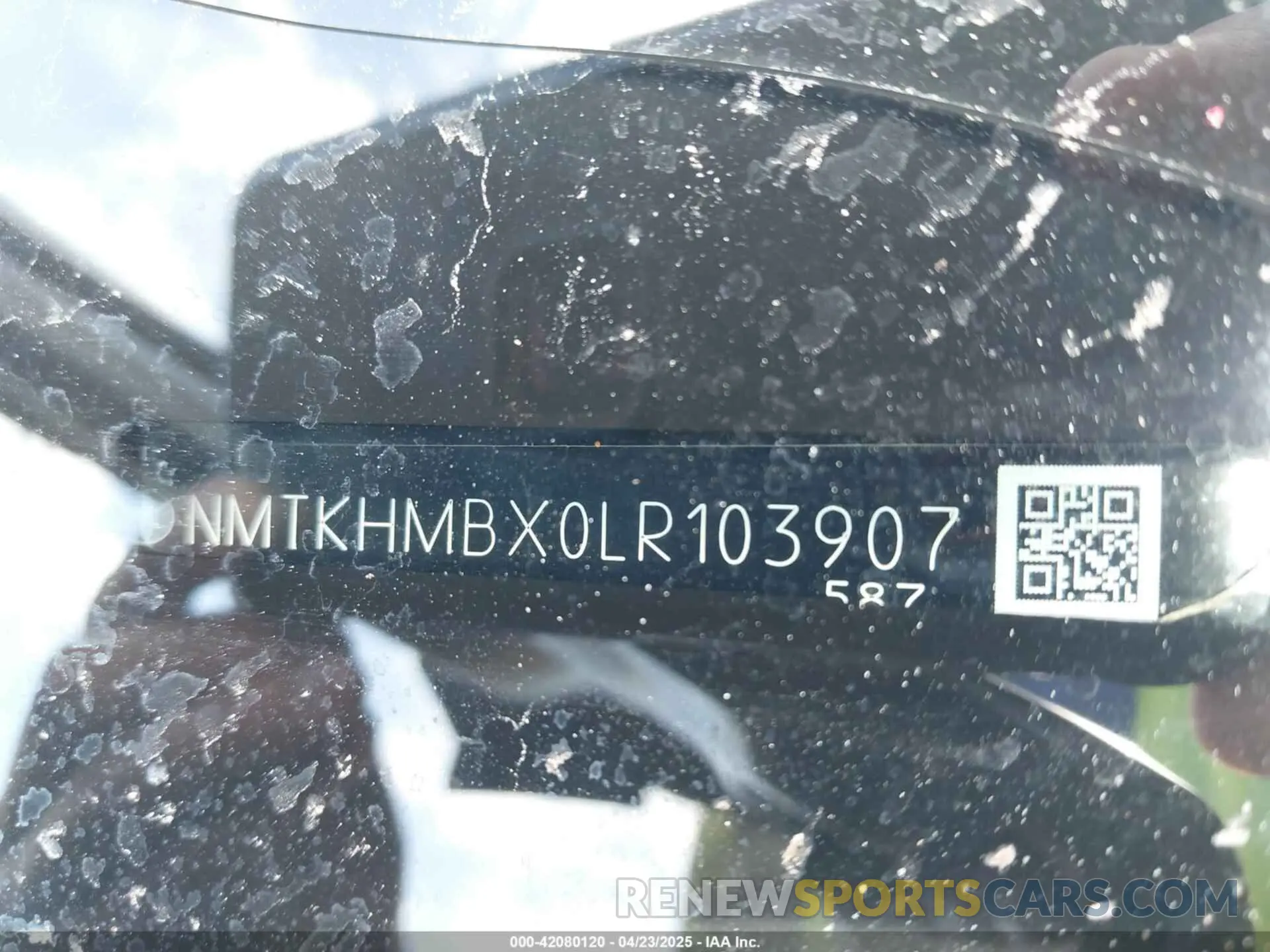9 fotografías del automóvil dañado NMTKHMBX0LR103907 TOYOTA C-HR 2020