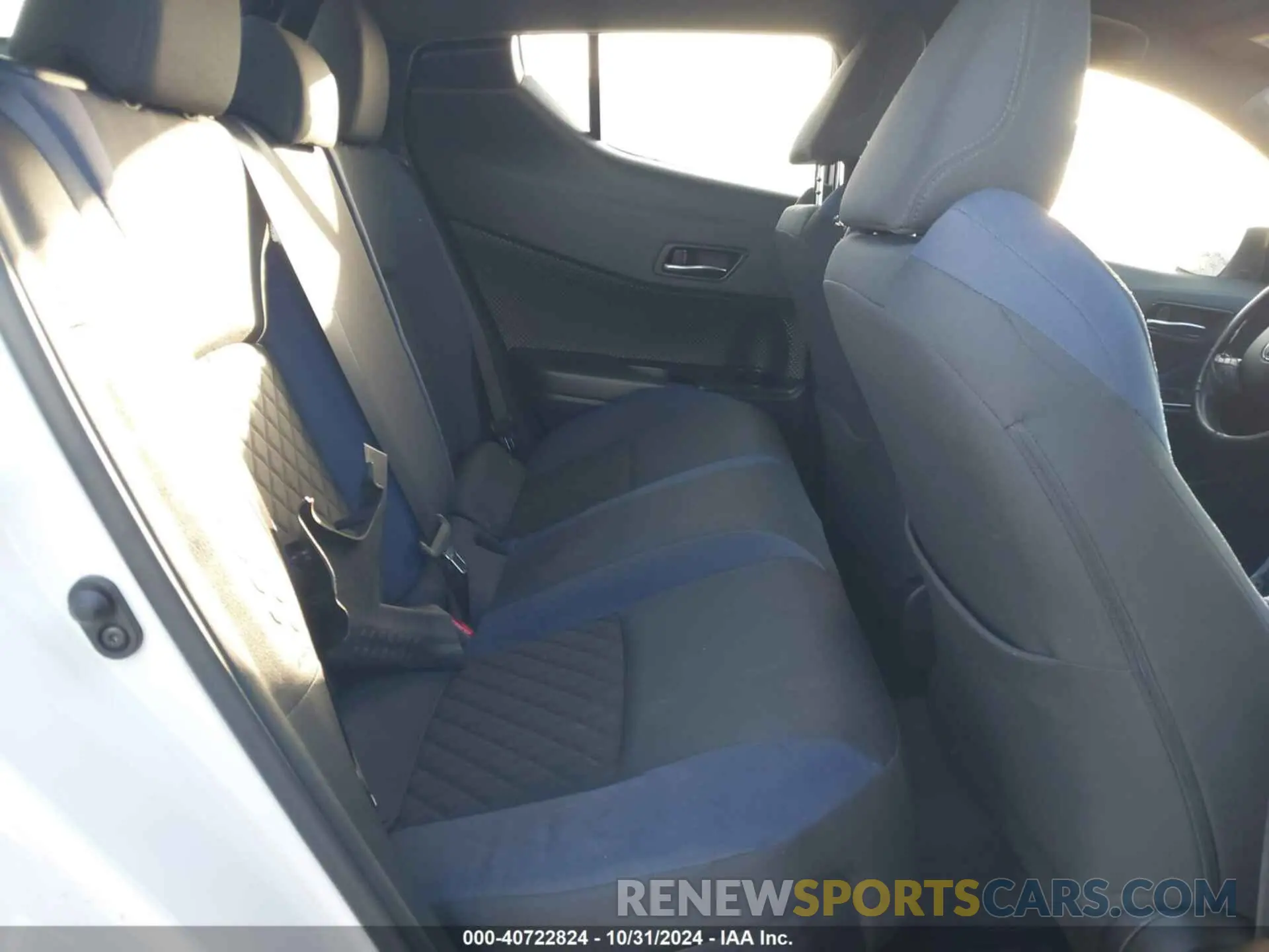 8 fotografías del automóvil dañado NMTKHMBX1LR114060 TOYOTA C-HR 2020