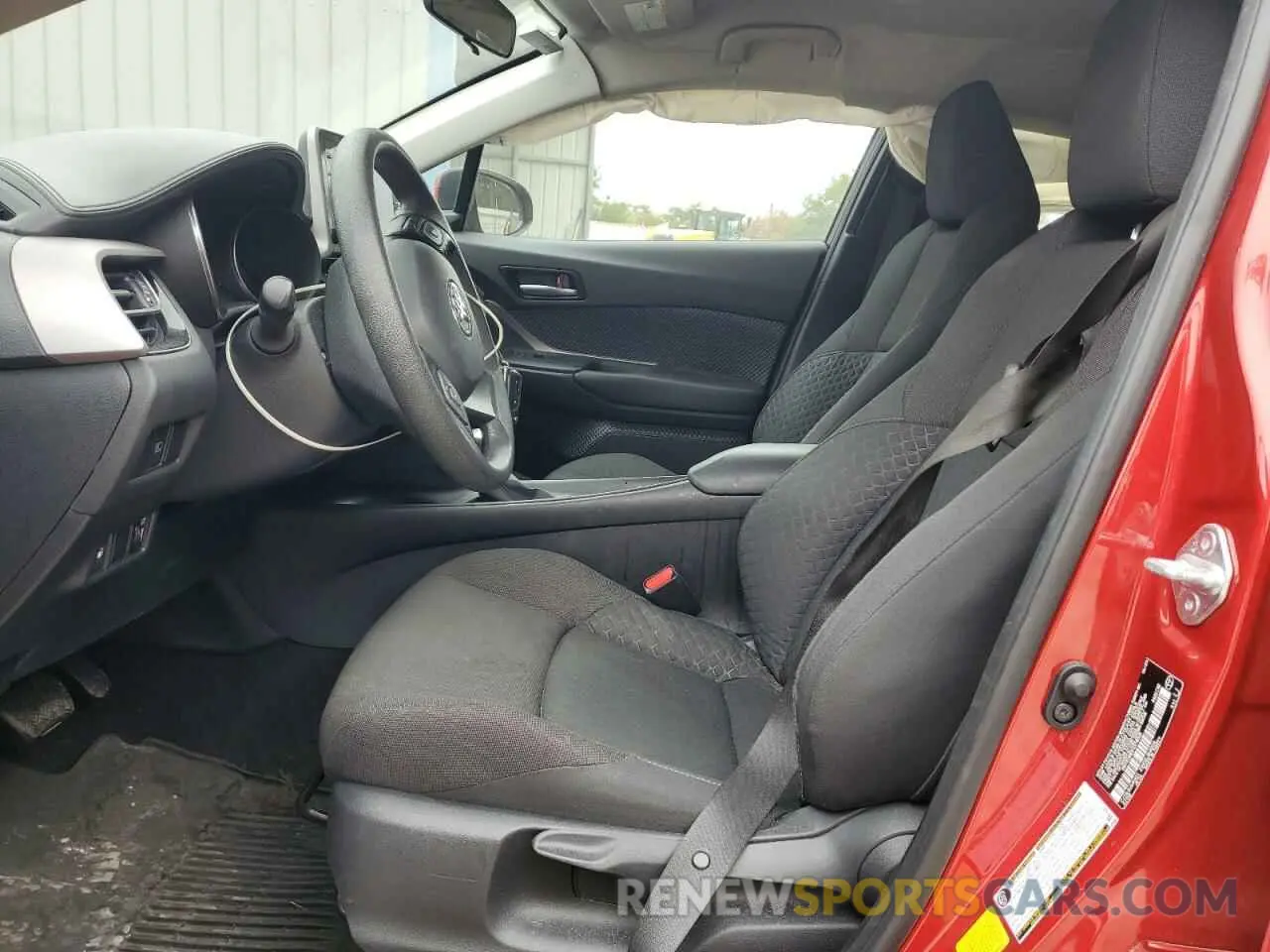 7 fotografías del automóvil dañado NMTKHMBX1LR118528 TOYOTA C-HR 2020