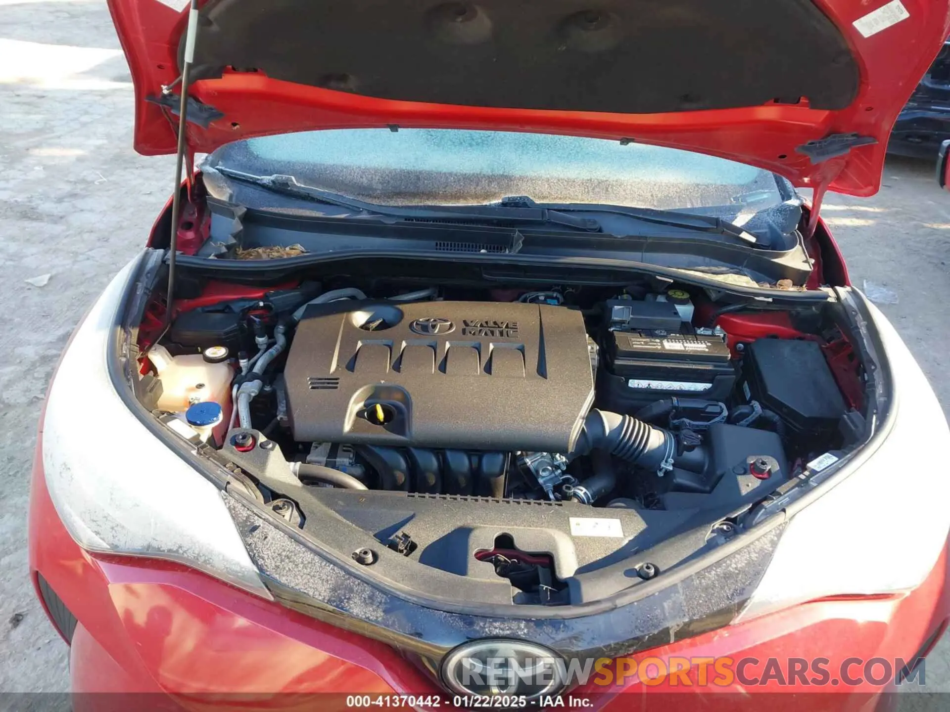 10 fotografías del automóvil dañado NMTKHMBX2LR105058 TOYOTA C-HR 2020