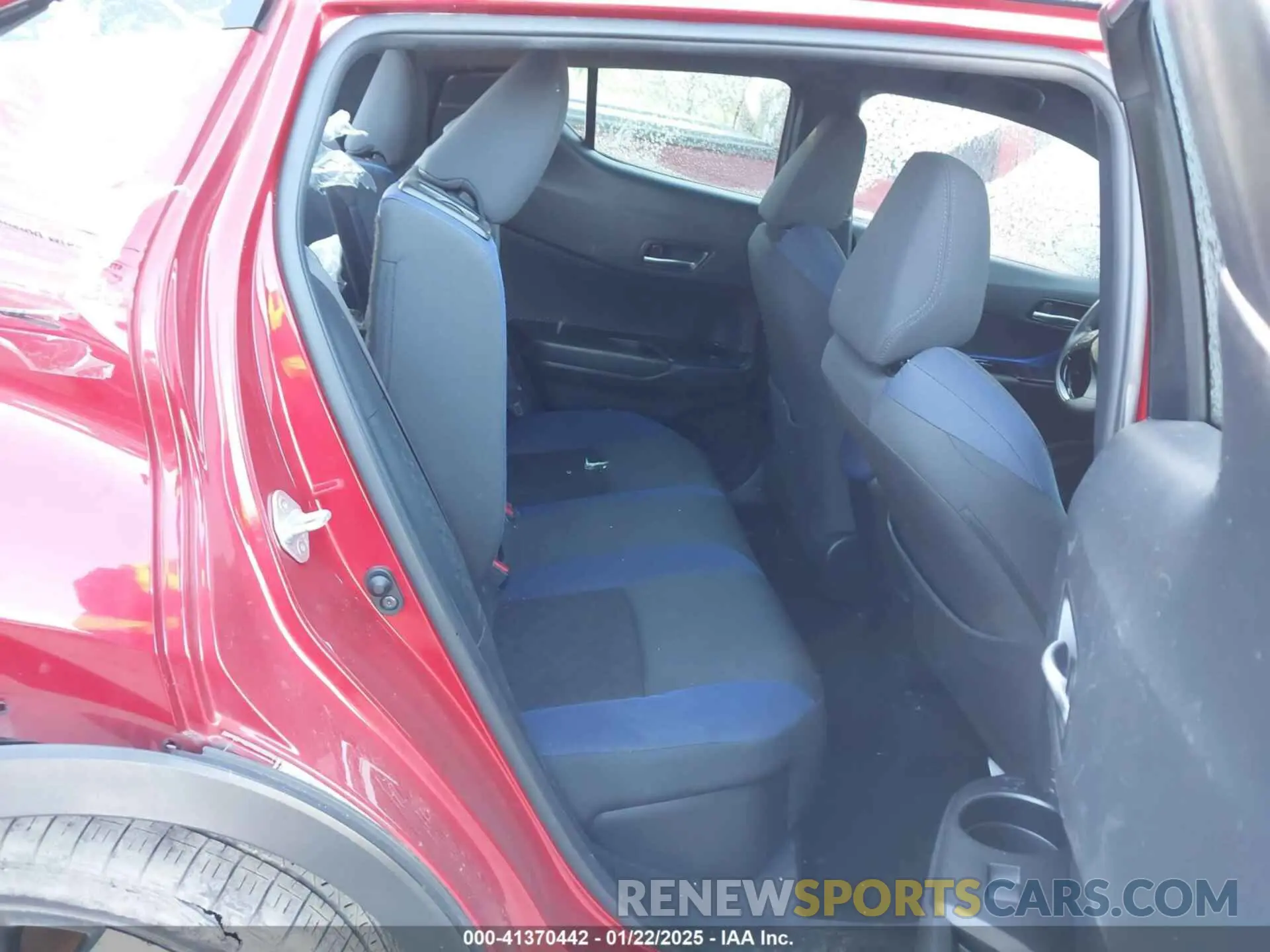 8 fotografías del automóvil dañado NMTKHMBX2LR105058 TOYOTA C-HR 2020