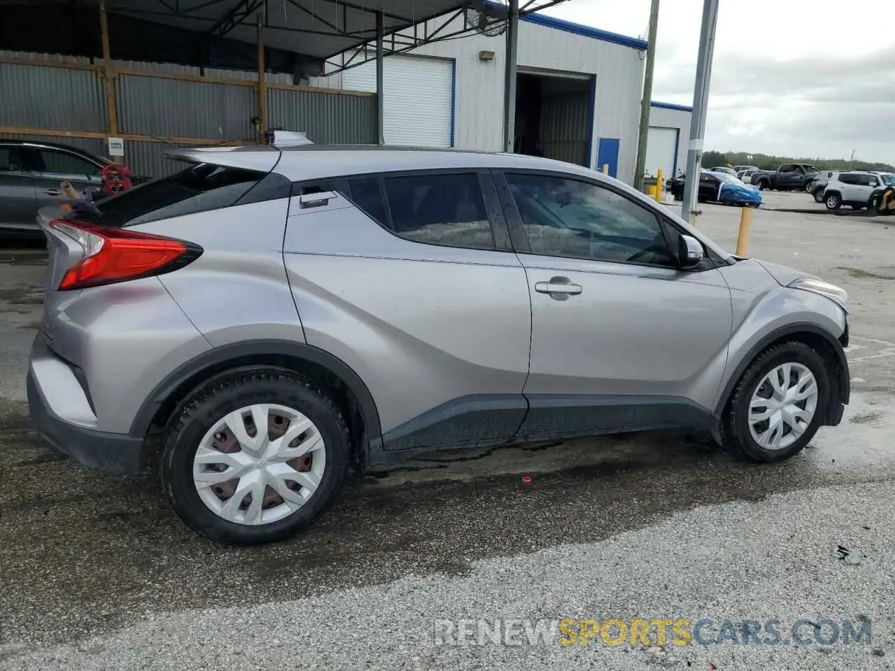 3 fotografías del automóvil dañado NMTKHMBX2LR111166 TOYOTA C-HR 2020
