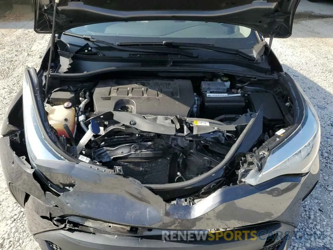 12 fotografías del automóvil dañado NMTKHMBX2LR111832 TOYOTA C-HR 2020
