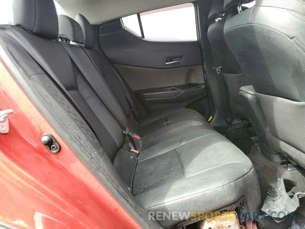 11 fotografías del automóvil dañado NMTKHMBX3LR116375 TOYOTA C-HR 2020