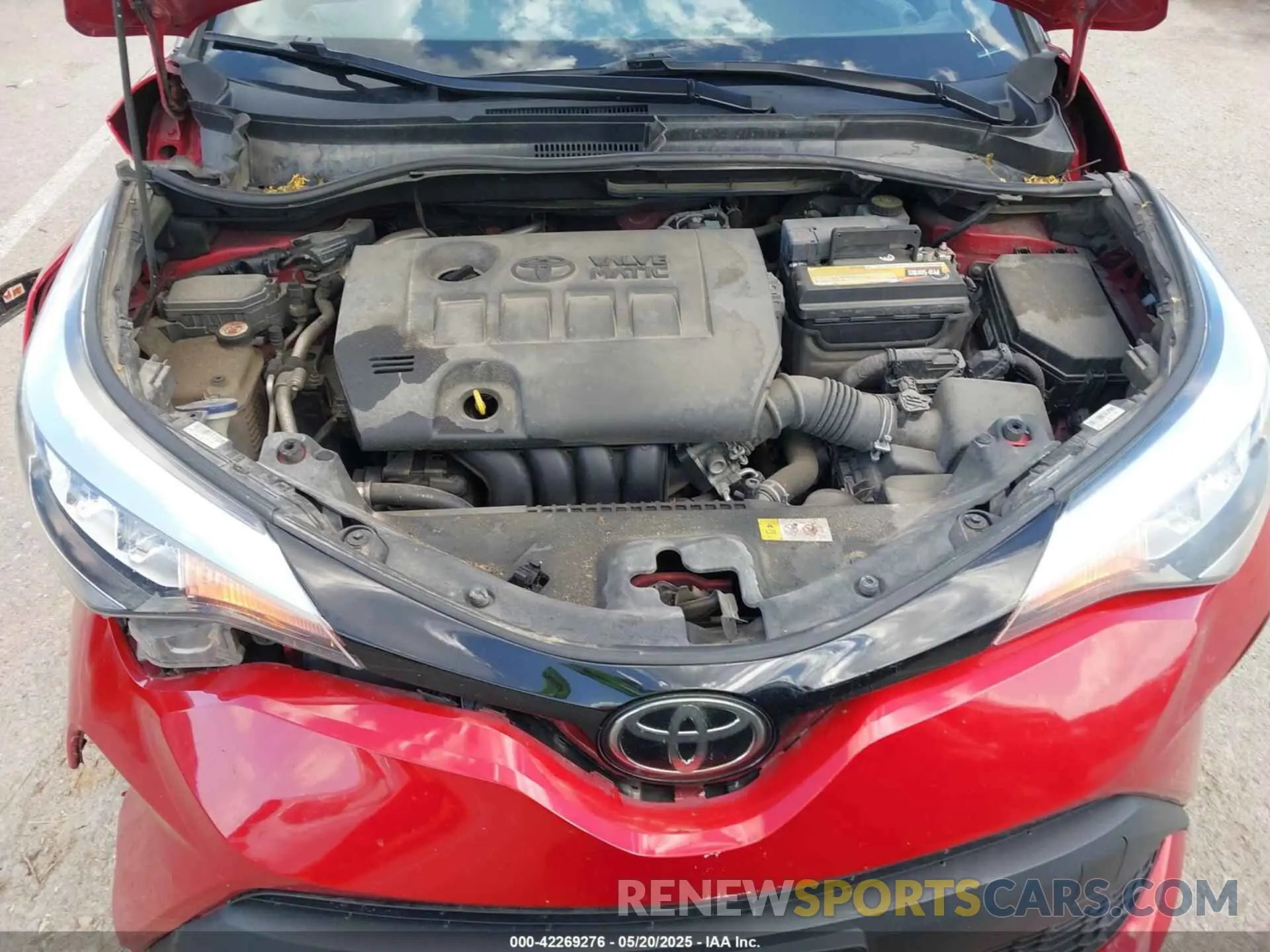 10 fotografías del automóvil dañado NMTKHMBX3LR118420 TOYOTA C-HR 2020