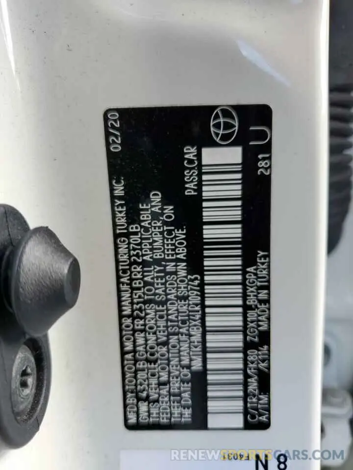 12 fotografías del automóvil dañado NMTKHMBX4LR109743 TOYOTA C-HR 2020