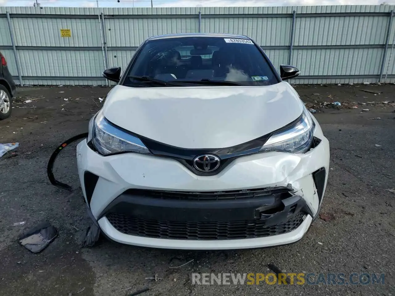 5 fotografías del automóvil dañado NMTKHMBX4LR109743 TOYOTA C-HR 2020