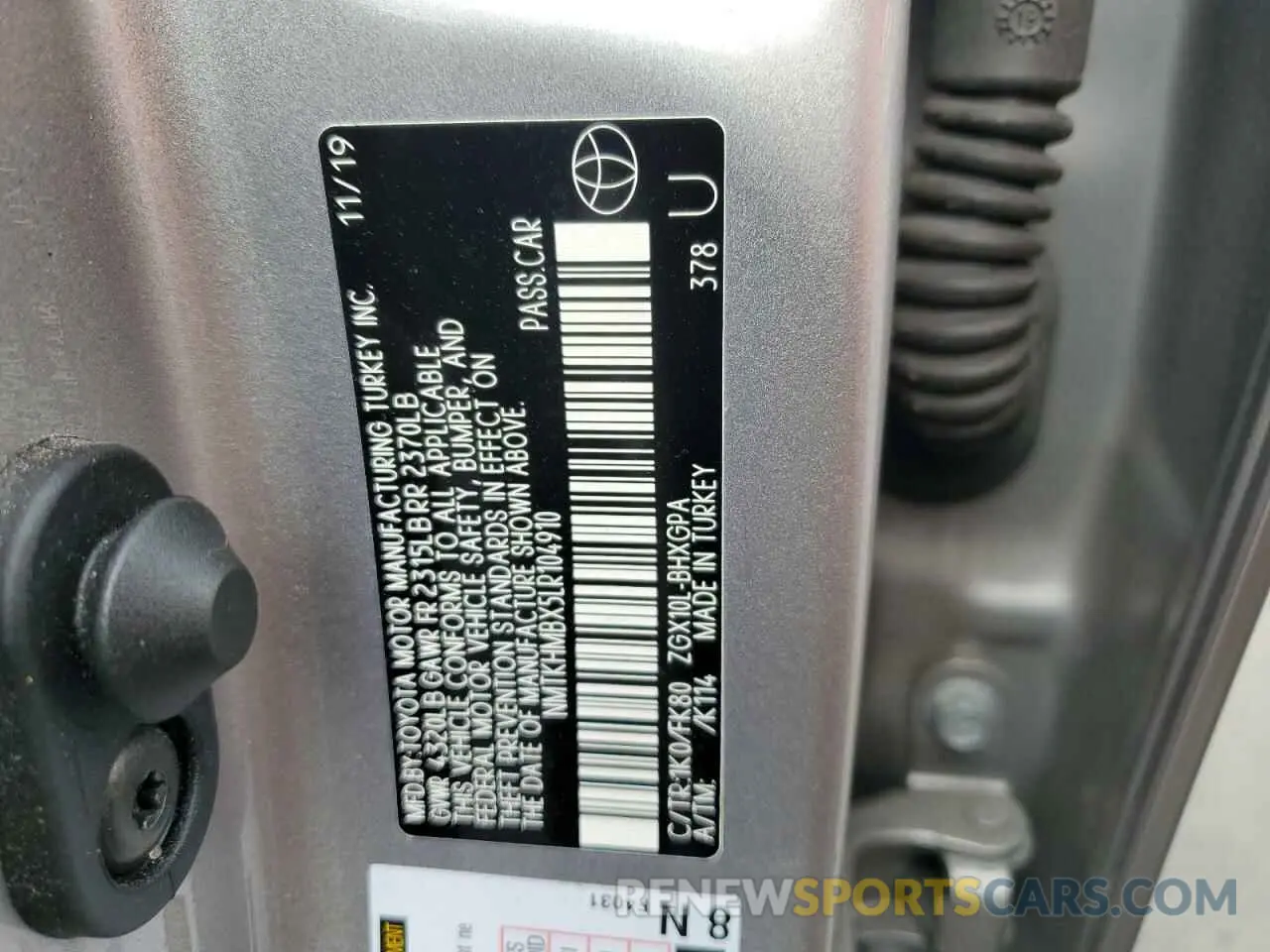 13 fotografías del automóvil dañado NMTKHMBX5LR104910 TOYOTA C-HR 2020