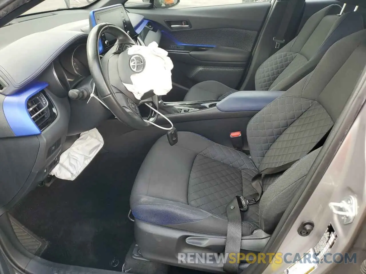 7 fotografías del automóvil dañado NMTKHMBX5LR104910 TOYOTA C-HR 2020
